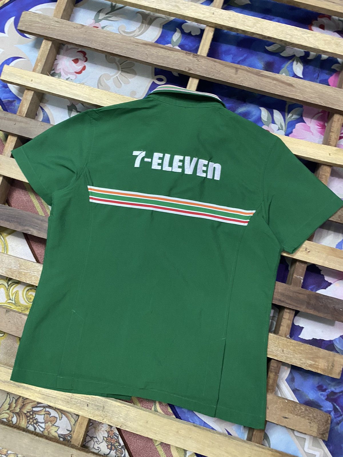 Seven 7 × Vintage 🔥 Offer Your Best Price 🔥 Vintage 7 Eleven Short Sleeve Size US S / EU 44-46 / 1 - 7 Thumbnail