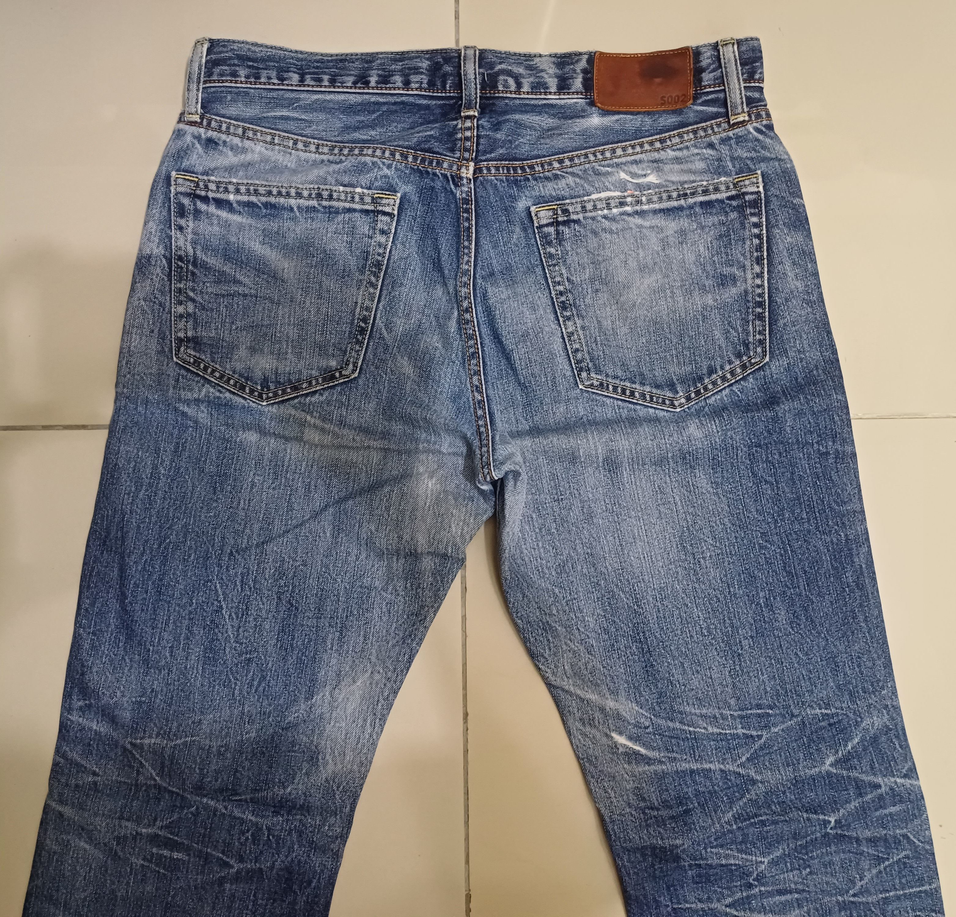 Japanese Brand × Uniqlo S002 Vintage Uniqlo Nice Faded Patina Distressed Jeans Size US 33 - 4 Thumbnail