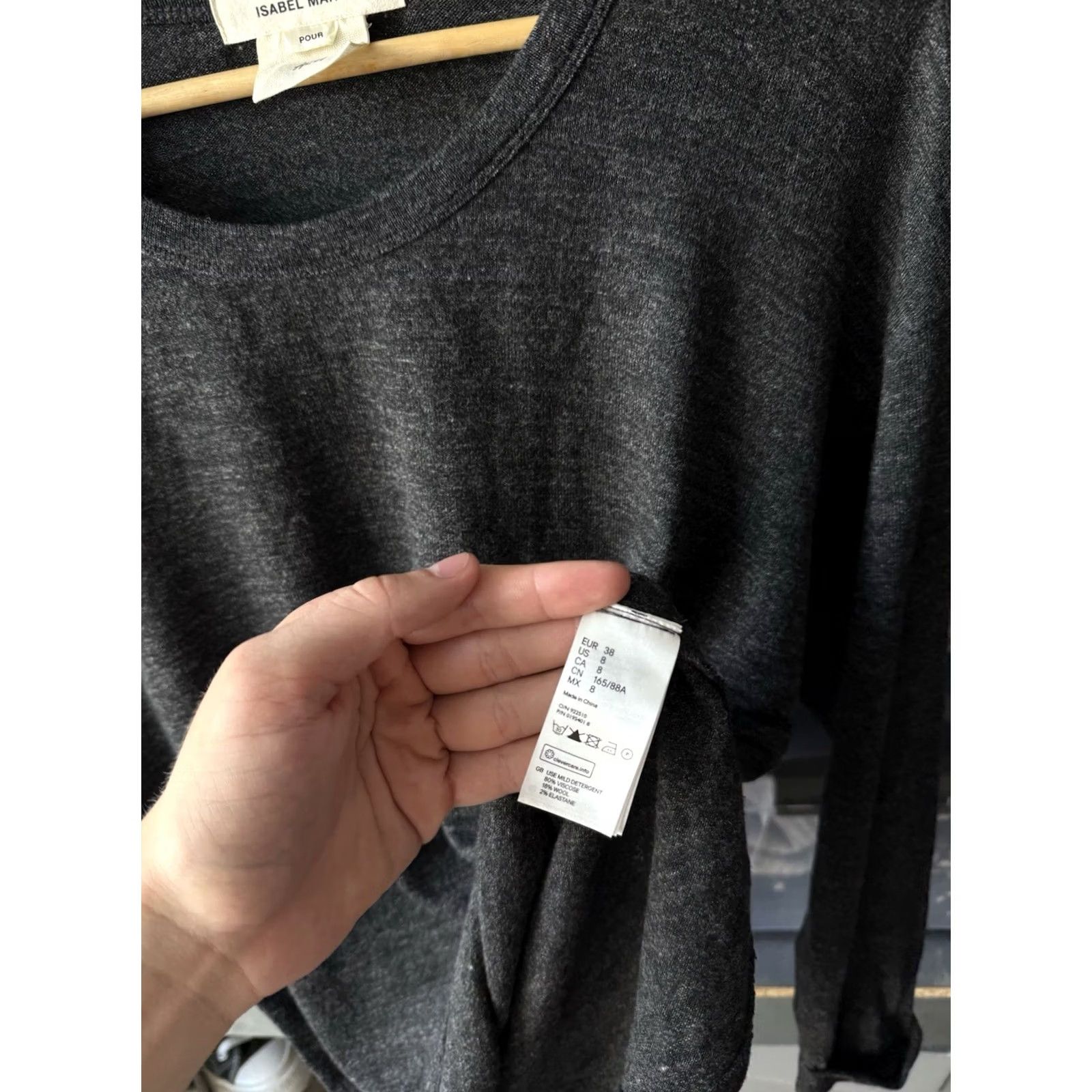 Isabel Marant VINTAGE ISABEL MARANT H&M SWEATER PULLOVER WOOMEN’S LONG SLEEVE CREW NECK SIZE 8 GRAY PUFF SLEEVE KNIT LOGO EMBROIDERED BUTTON BARBIE BLUE 9/10 Size M / US 6-8 / IT 42-44 - 4 Thumbnail