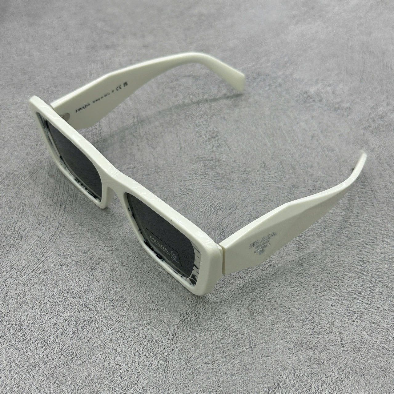 Prada PRADA 0PR 08YS 02V5S0 SUNGLASSES Size ONE SIZE - 4 Thumbnail