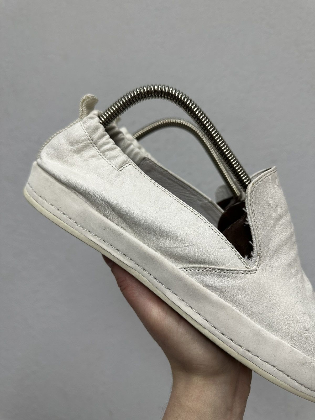 Louis Vuitton Vintage Louis Vuitton Sneakers White Leather Size US 9 / EU 42 - 4 Thumbnail