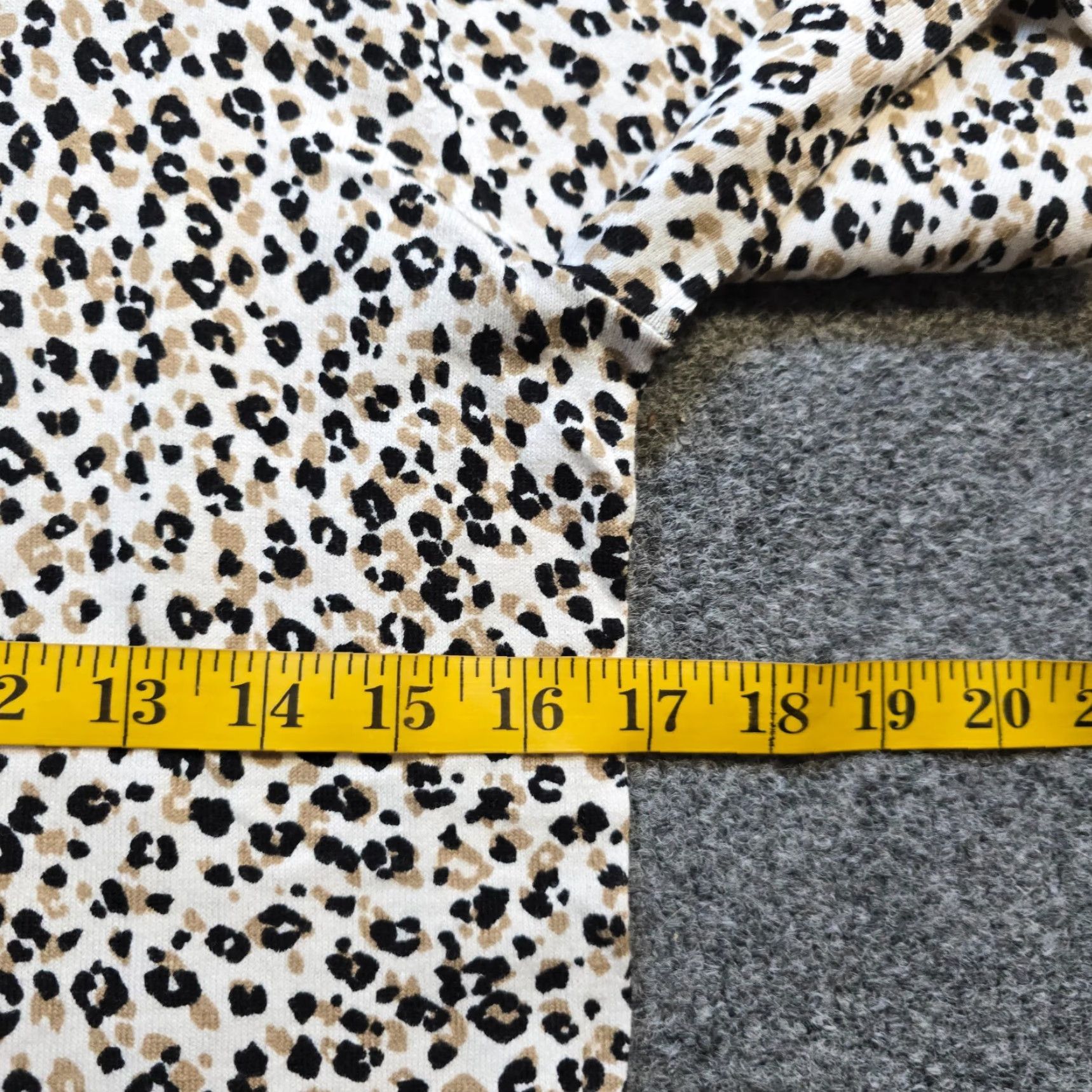 J.Crew J.CREW Sweater Womens Size Small Black Leopard Top Stretch Casual Capsule Size S / US 4 / IT 40 - 5 Thumbnail