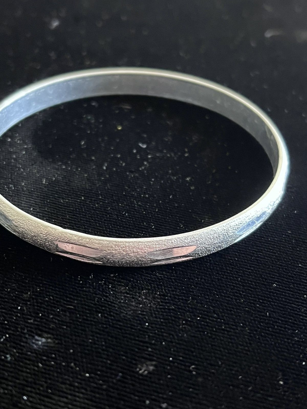 Other 6 metal bangle bracelets textured multicolored mixed media Size ONE SIZE - 7 Thumbnail