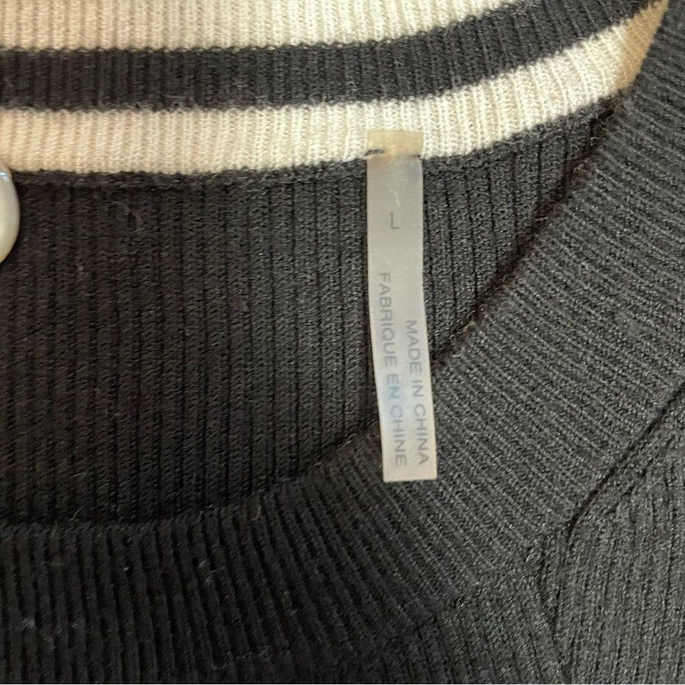 Other Margaret O'Leary Black Bell Sleeve Viscose Sweater Size L Size L / US 10 / IT 46 - 9 Thumbnail