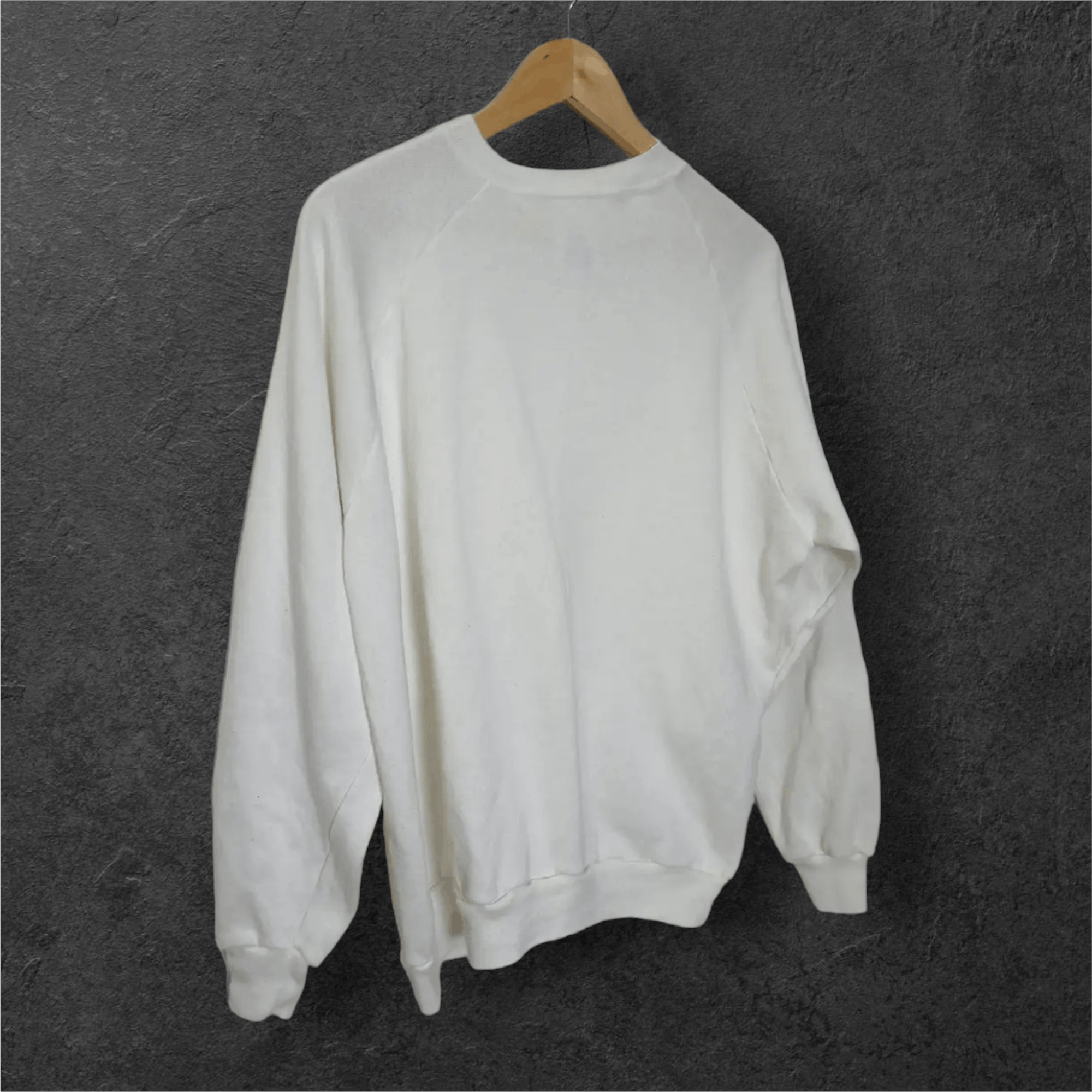 Hanes Vintage HANES Plain White Sweatshirt Size US XL / EU 56 / 4 - 6 Thumbnail