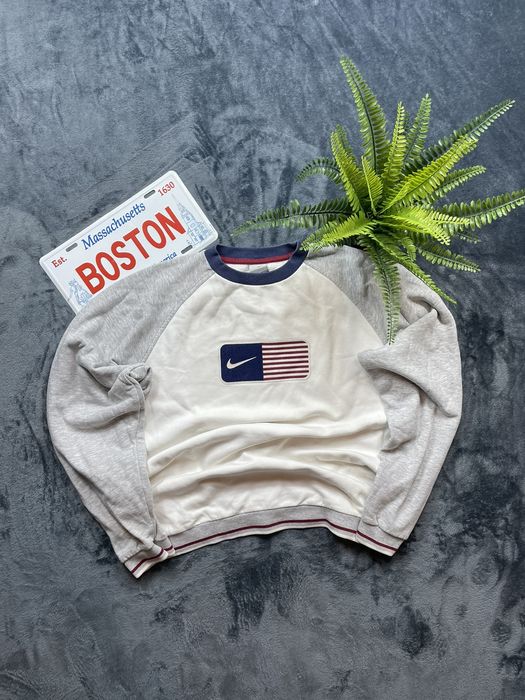 Nike discount flag sweatshirt