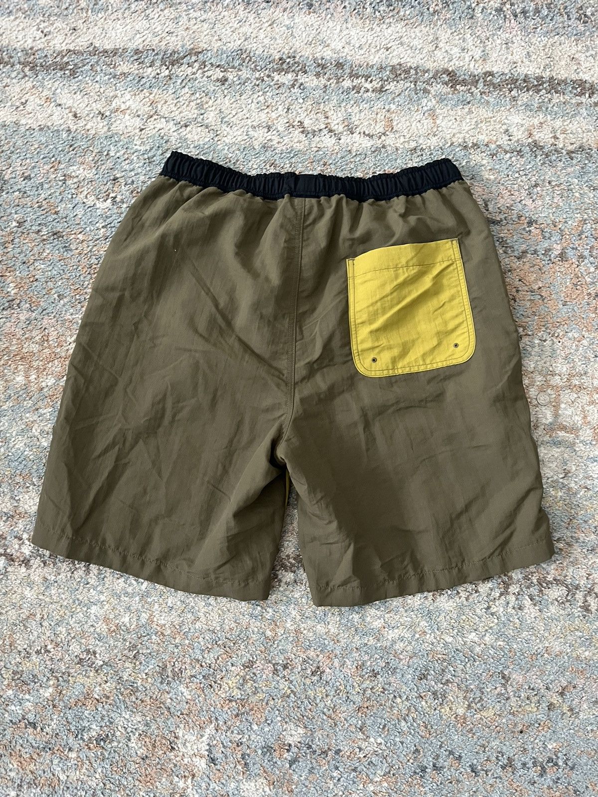 Marni × Uniqlo Marni x Uniqlo Green Colorblock Nylon Shorts Size US 34 / EU 50 - 8 Thumbnail