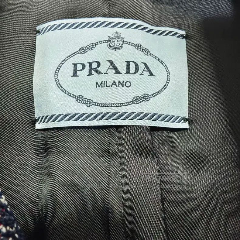 Prada Prada Show-style full of stars suit jacket Size XS / US 0-2 / IT 36-38 - 3 Thumbnail