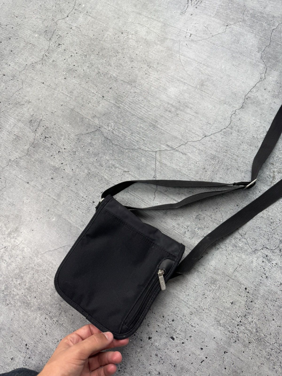 Nike Vintage Nike Swoosh Bag Messenger Bag Nike vintage Size ONE SIZE - 6 Thumbnail