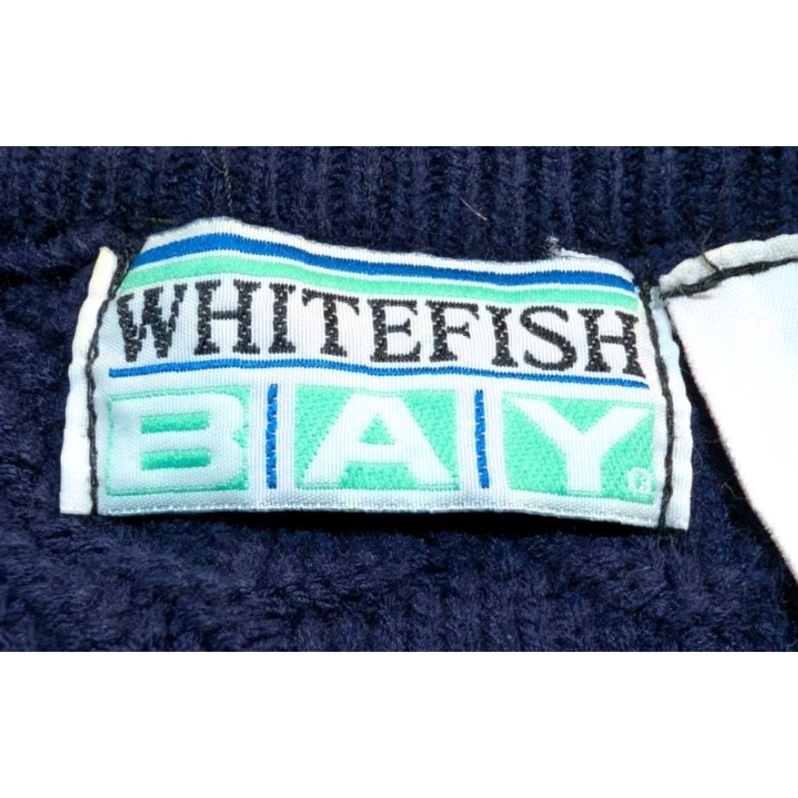 Vintage VINTAGE Whitefish Bay Blue Embossed 3D Mens Knit Sweater Crew Neck Blue Acrylic Hungary Size L Knit Pullover 90s Casual Mens Size US L / EU 52-54 / 3 - 6 Thumbnail