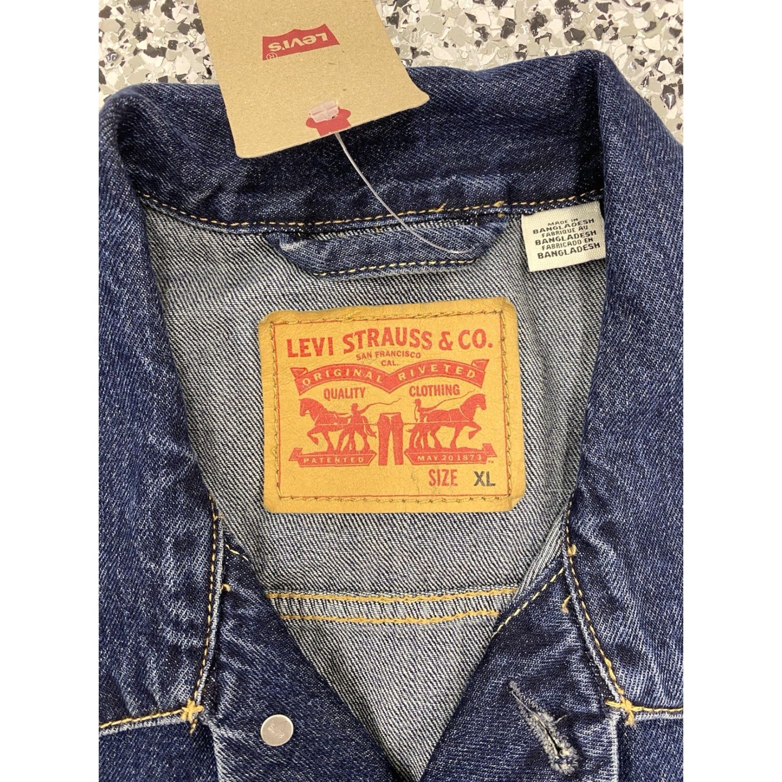 Levi's Levi's Denim Trucker Jacket Men's XL Dark Rinse Indigo Cotton Red Tab Size US XL / EU 56 / 4 - 6 Thumbnail