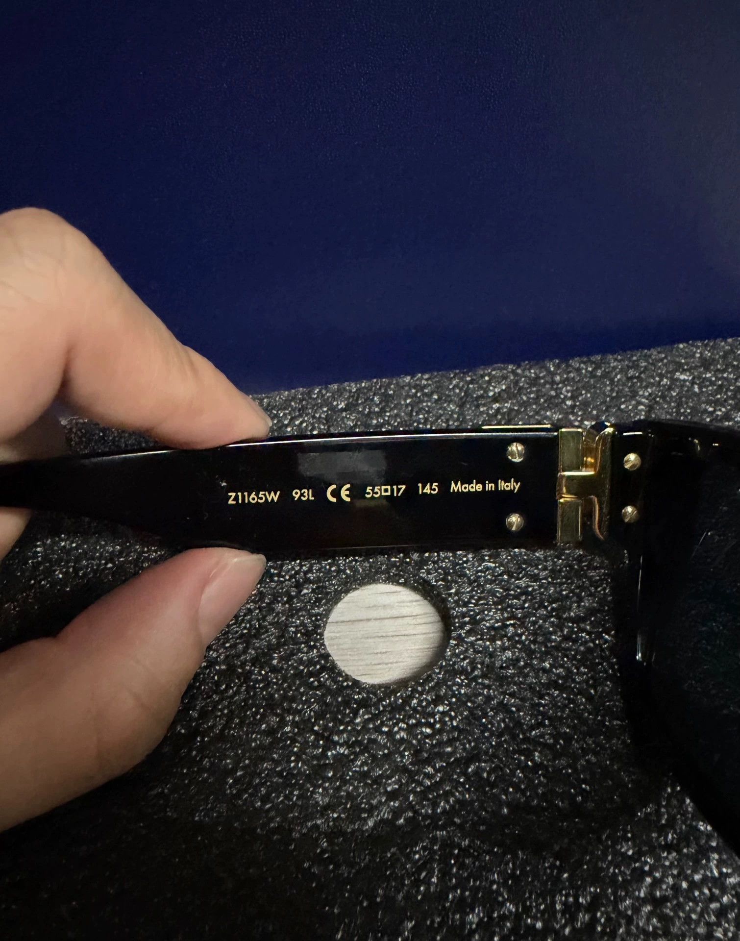 Louis Vuitton Louis Vuitton Black and Gold Square Sunglasses Size ONE SIZE - 5 Thumbnail
