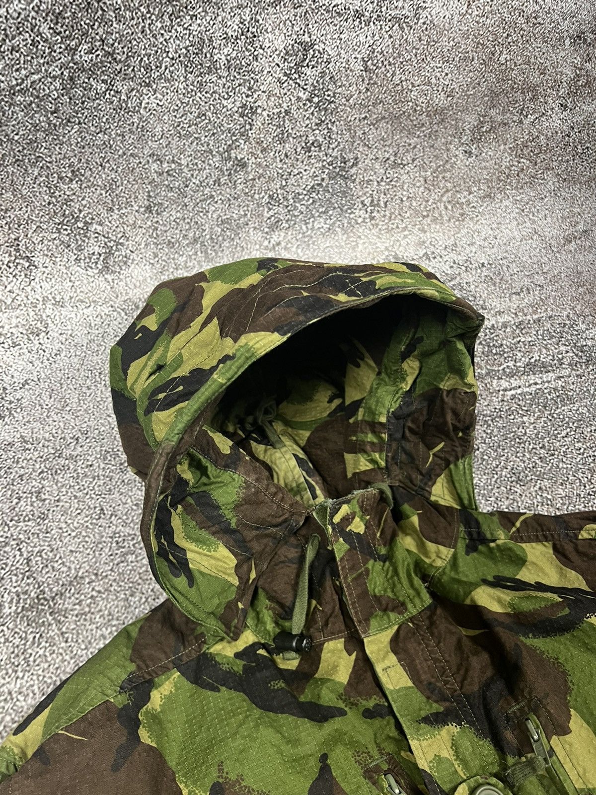 Vintage British Army Jacket Smock Windproof DPM Woodland military Size US XL / EU 56 / 4 - 17 Thumbnail
