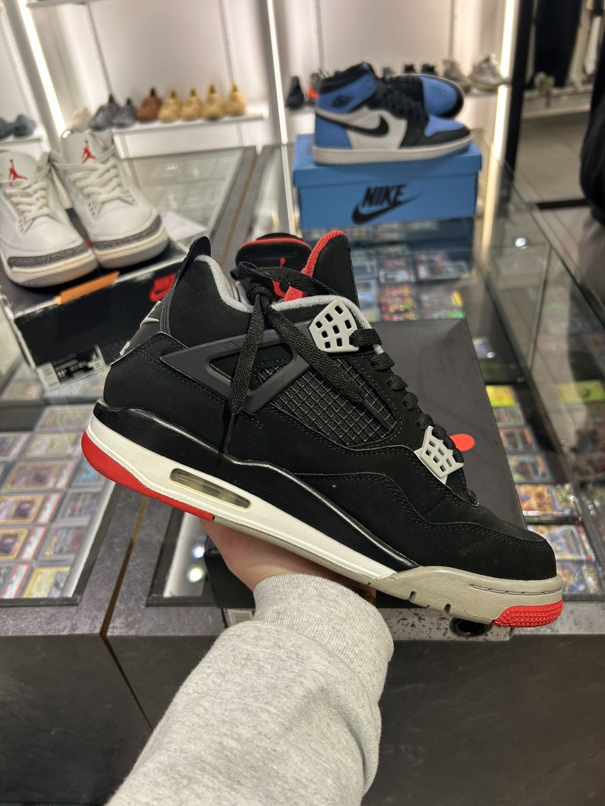 Jordan Brand Jordan 4 Bred (2019) Size US 8.5 / EU 41-42 - 4 Thumbnail