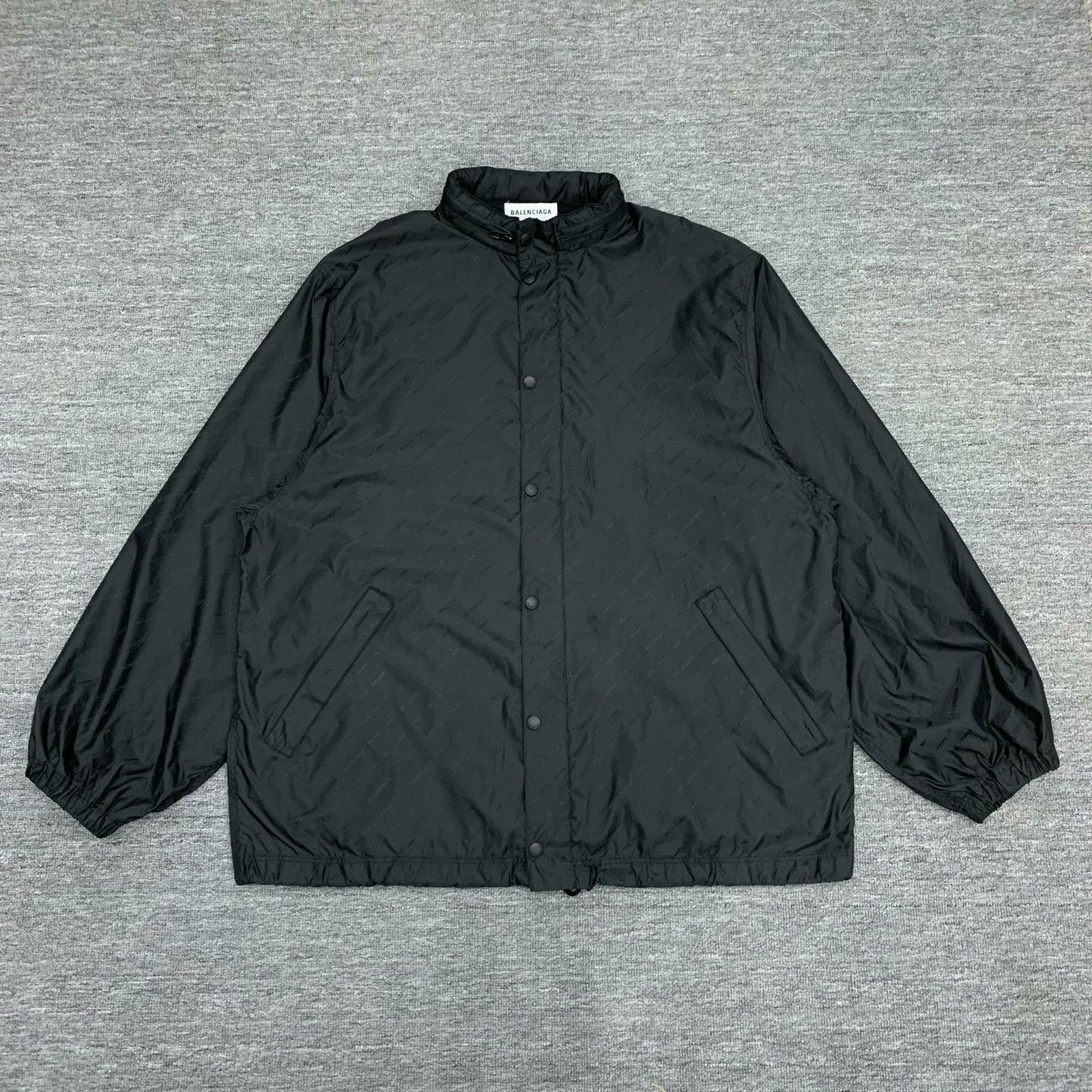 Balenciaga balenciaga black patterned windbreaker jacket Size US XS / EU 42 / 0 - 1 Thumbnail