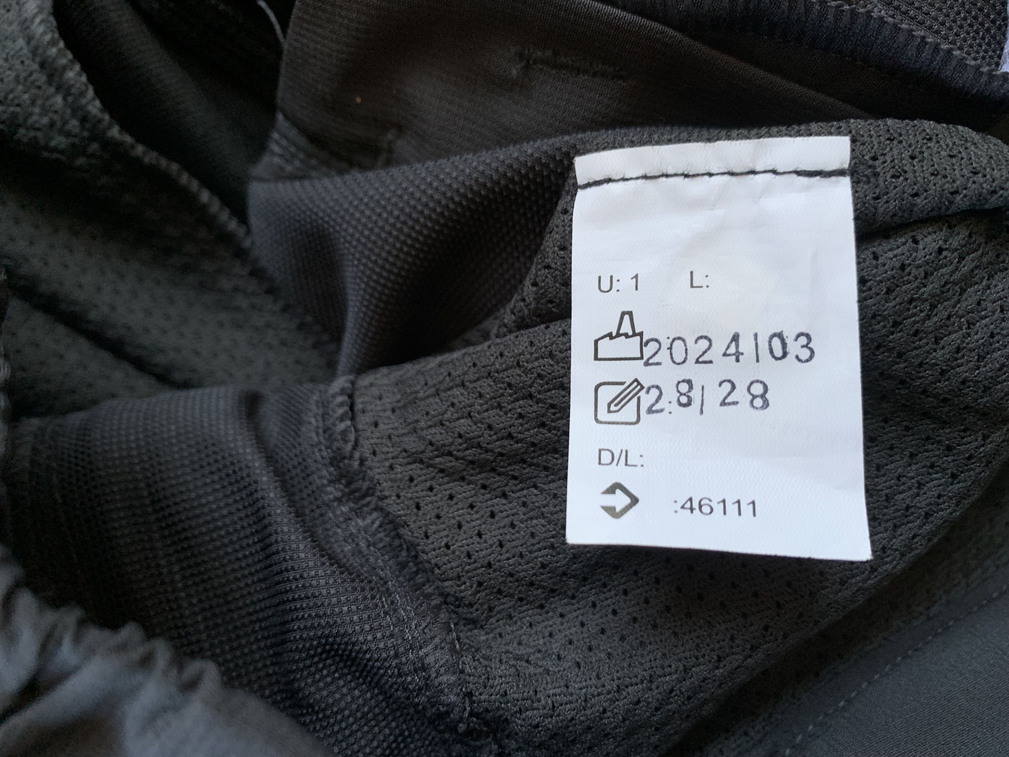 Other Forclaz Decathlon Trekking Transformer Trousers Shorts Size US 34 / EU 50 - 8 Thumbnail