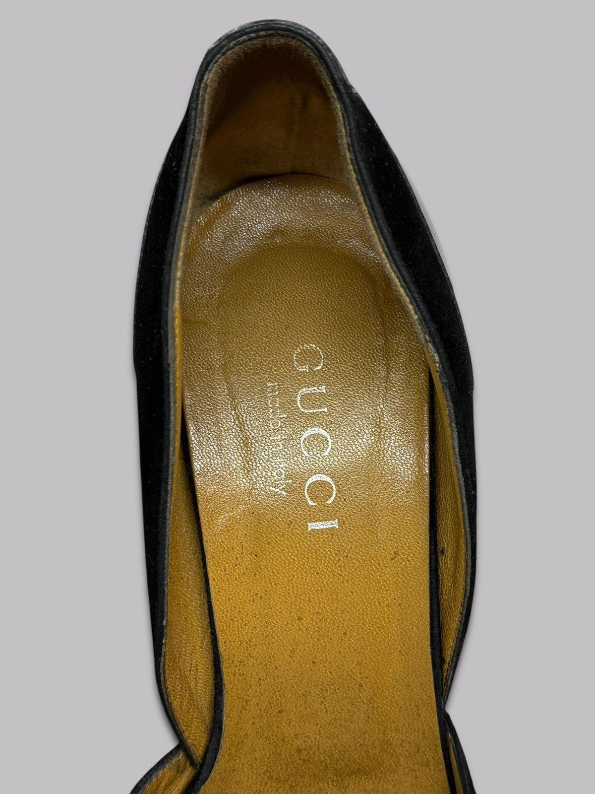 Gucci Vintage Gucci Tom Ford 2000s Rare D’Orsay Block Heel Suede Size US 9 / IT 39 - 14 Thumbnail