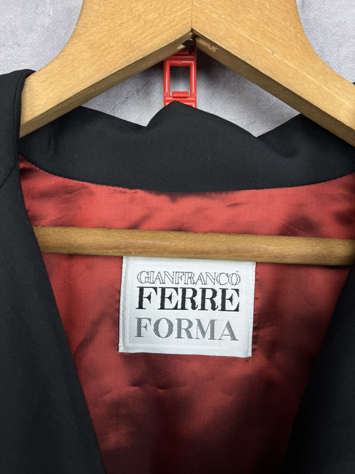Gianfranco Ferre Gianfranco Ferre Forma Black Women’s Trench Size IT 50 EU44 Size XL / US 12-14 / IT 48-50 - 13 Thumbnail