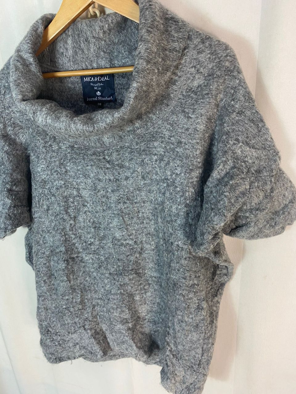 Japanese Brand × Journal Standard Mica&deal wool turtleneck short sleeve blouse by J.S Size L / US 10 / IT 46 - 2 Thumbnail