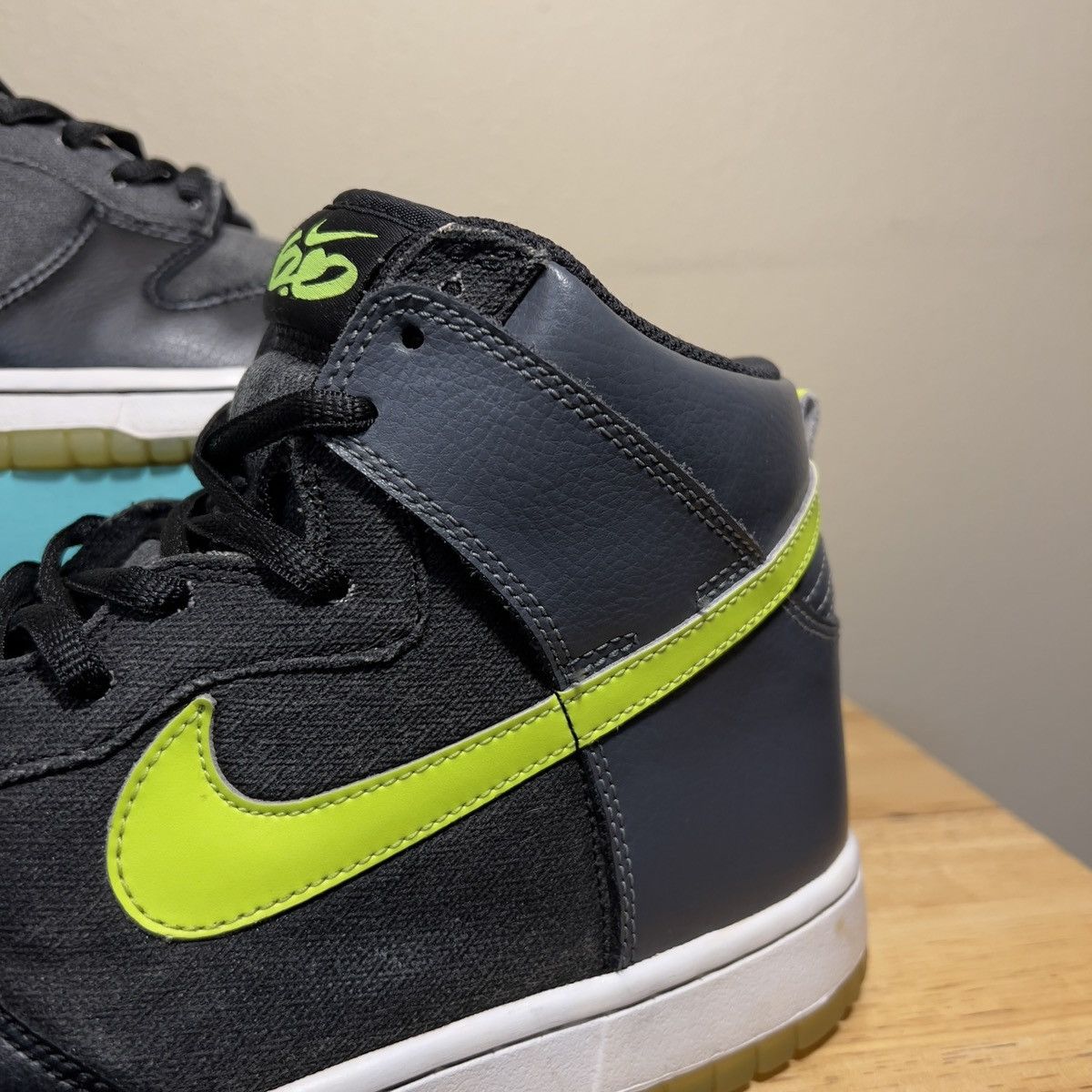 Vintage Nike 6.0 Premium Grey Volt Glow In The Dark