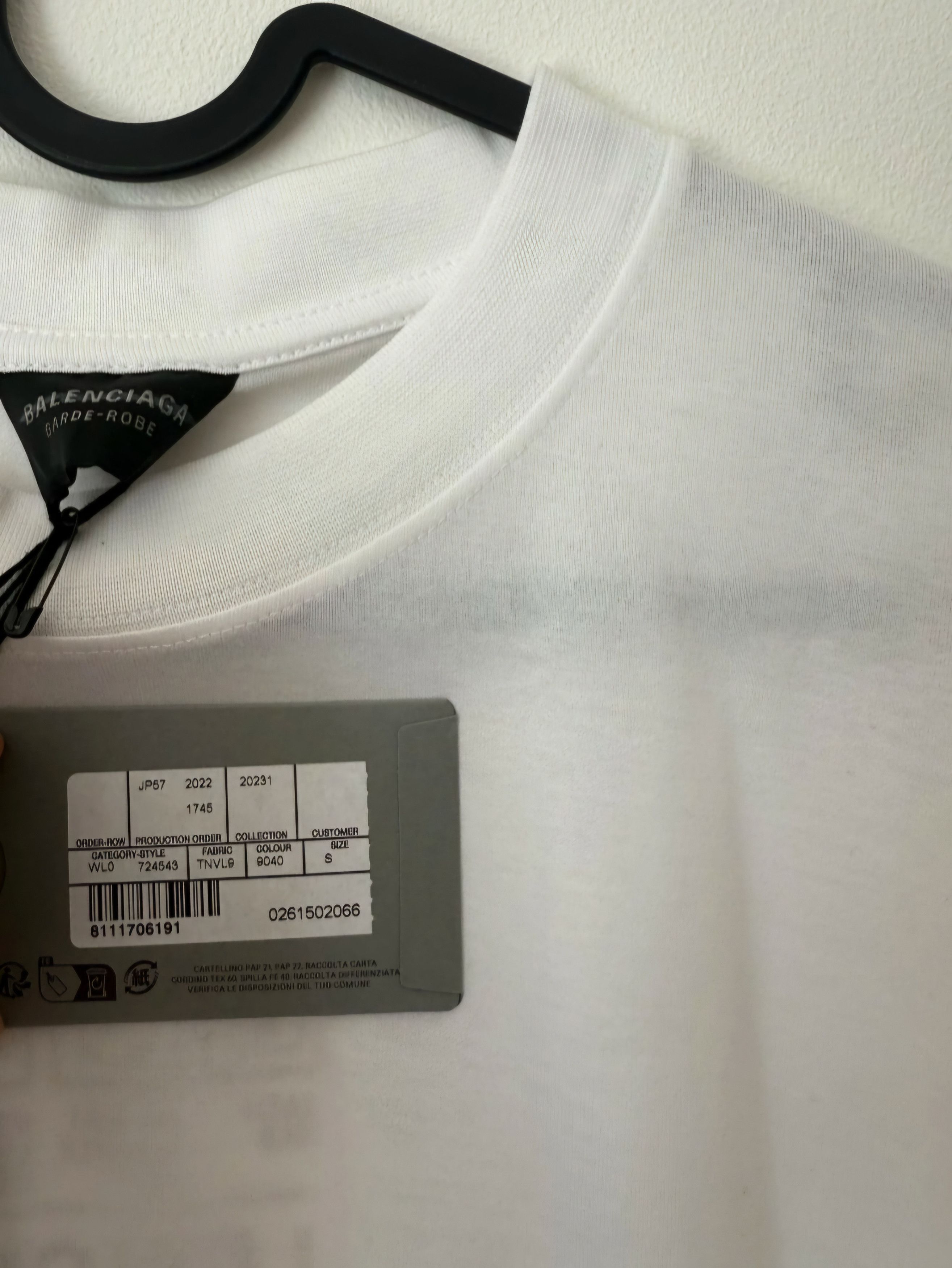 Balenciaga Balenciaga Garde-Robe Care Label Logo T-Shirt Size US S / EU 44-46 / 1 - 5 Thumbnail