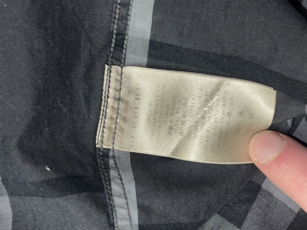 Burberry Men’s Vintage Burberry button-up Size US M / EU 48-50 / 2 - 7 Thumbnail