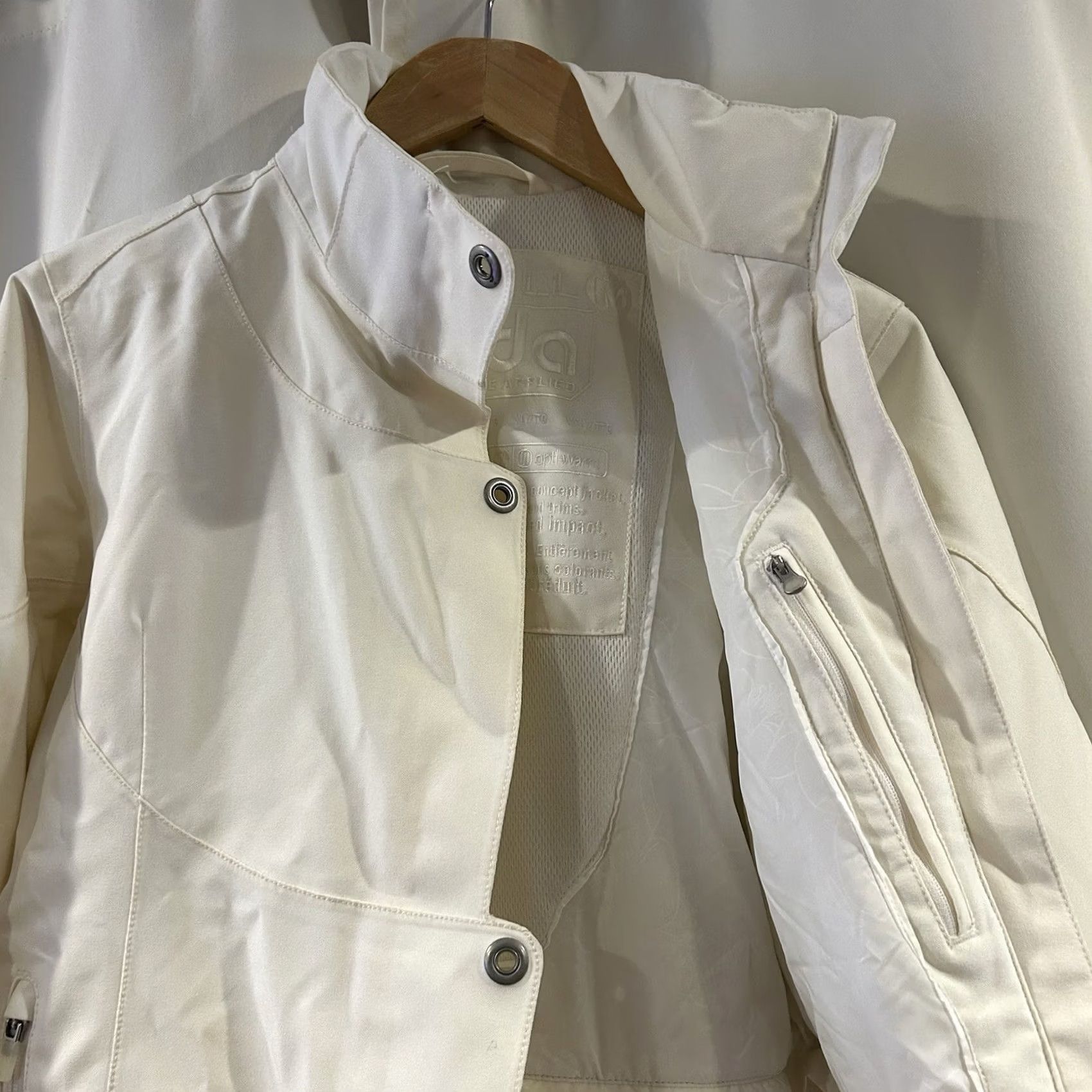 Merrell Merrell NADA Jacket Women’s Size S White/Cream Nylon Polyester Travel All Seasons Rain Coat Zip Snap Long Sleeve Mid-Length Size S / US 4 / IT 40 - 3 Thumbnail