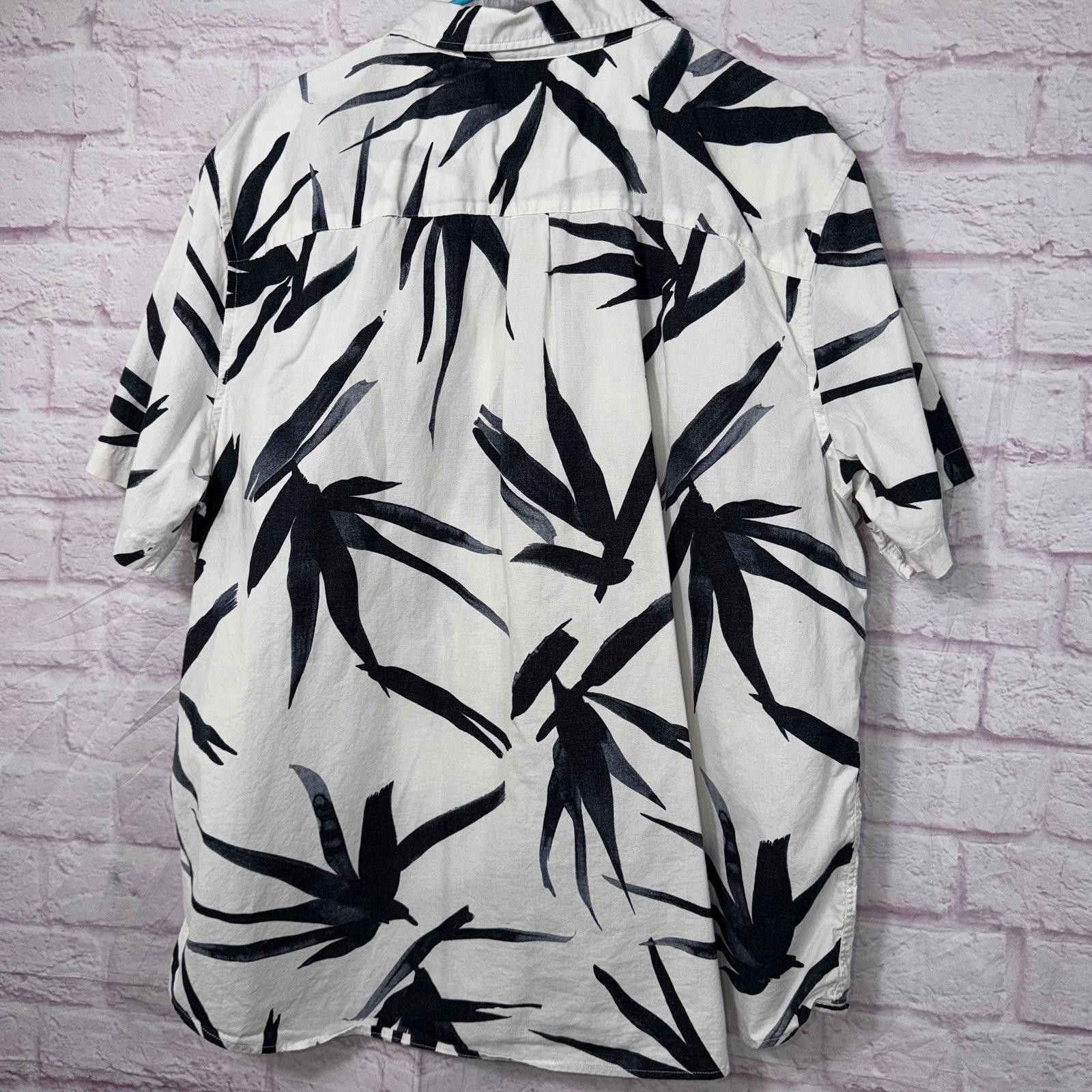 American Eagle Outfitters American Eagle Outfitters Seriously Soft Shirt Size XL Size US XL / EU 56 / 4 - 7 Thumbnail