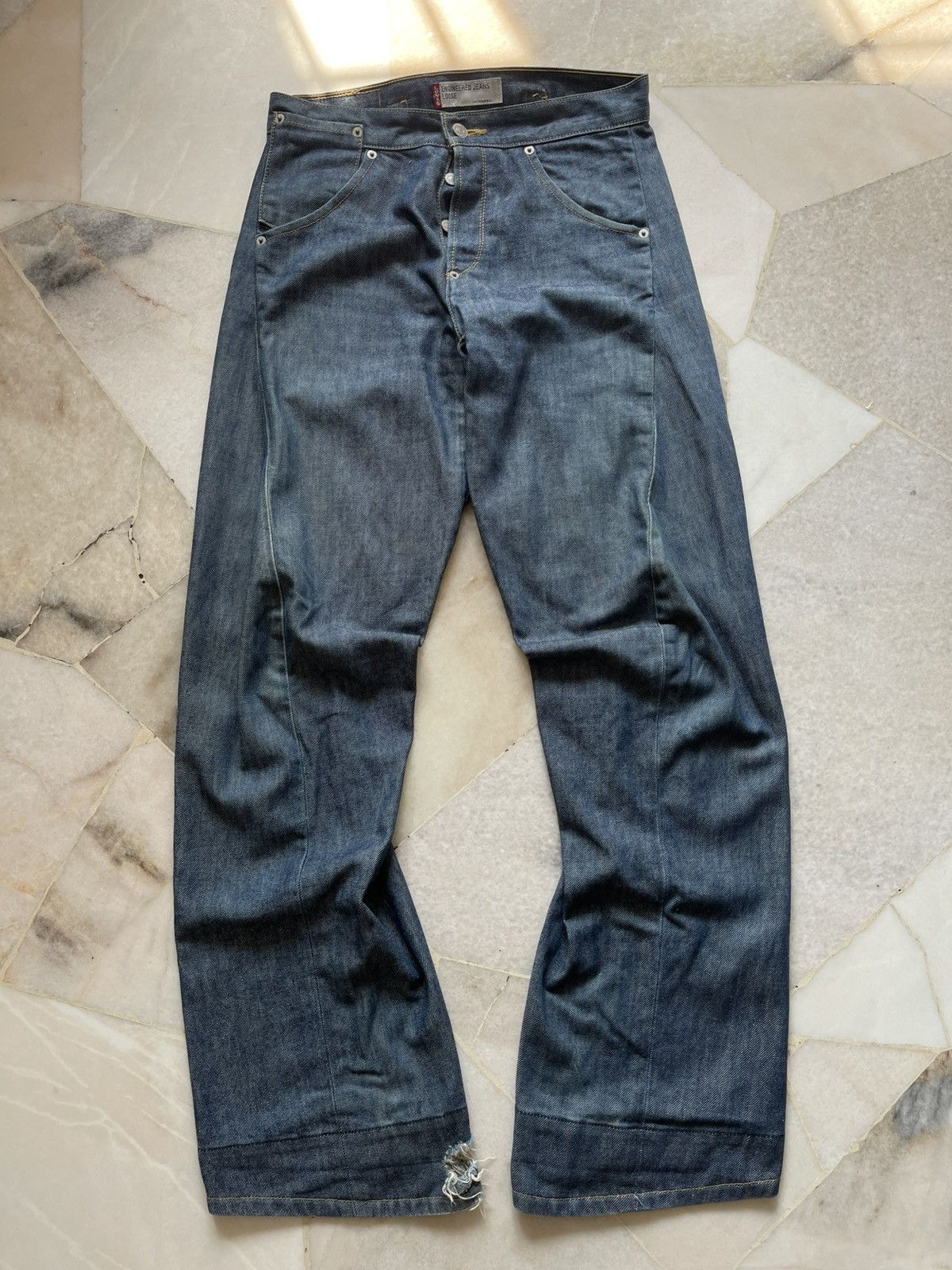 Levi's Vintage Levis Engineered Buckle Back Jeans Size US 30 / EU 46 - 1 Thumbnail