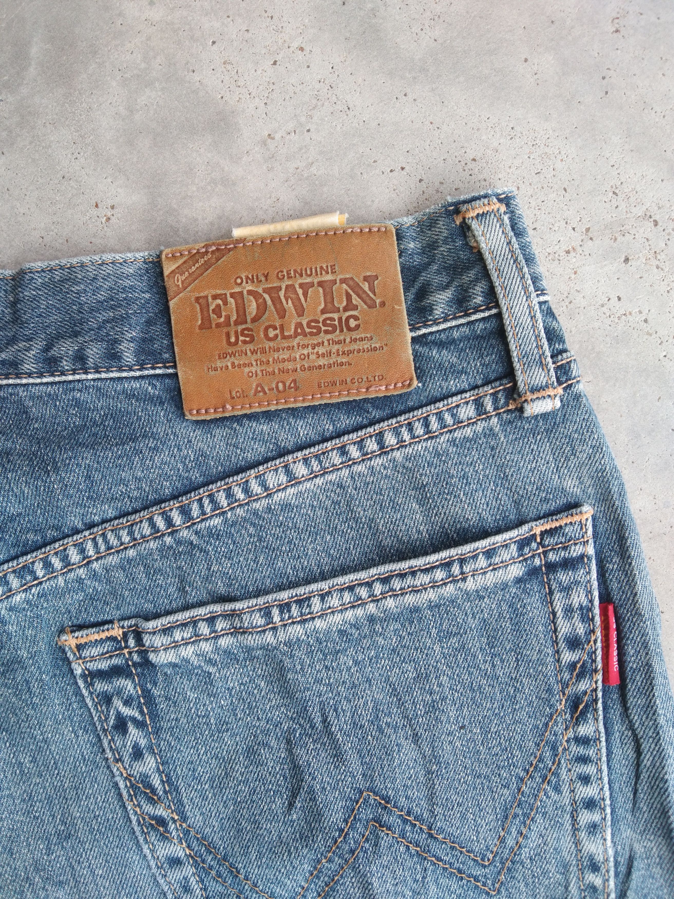 Japanese Brand Vintage Edwin Faded Blue Straight Leg Distressed Jeans Size US 30 / EU 46 - 4 Thumbnail