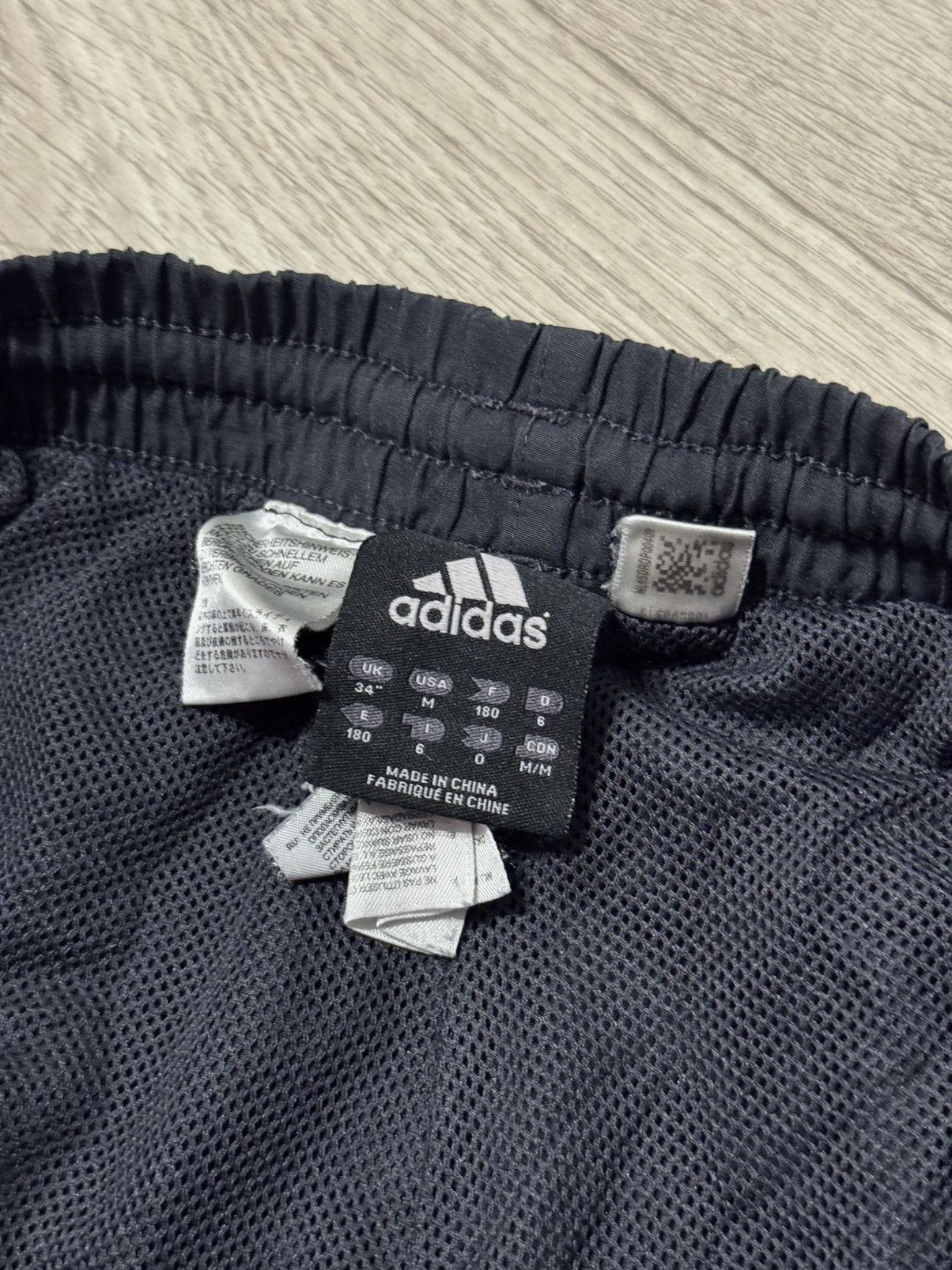 Adidas 🔷Vintage Adidas Liverpool 2009/10 Nylon Track Pants🔷 Size US 34 / EU 50 - 6 Thumbnail
