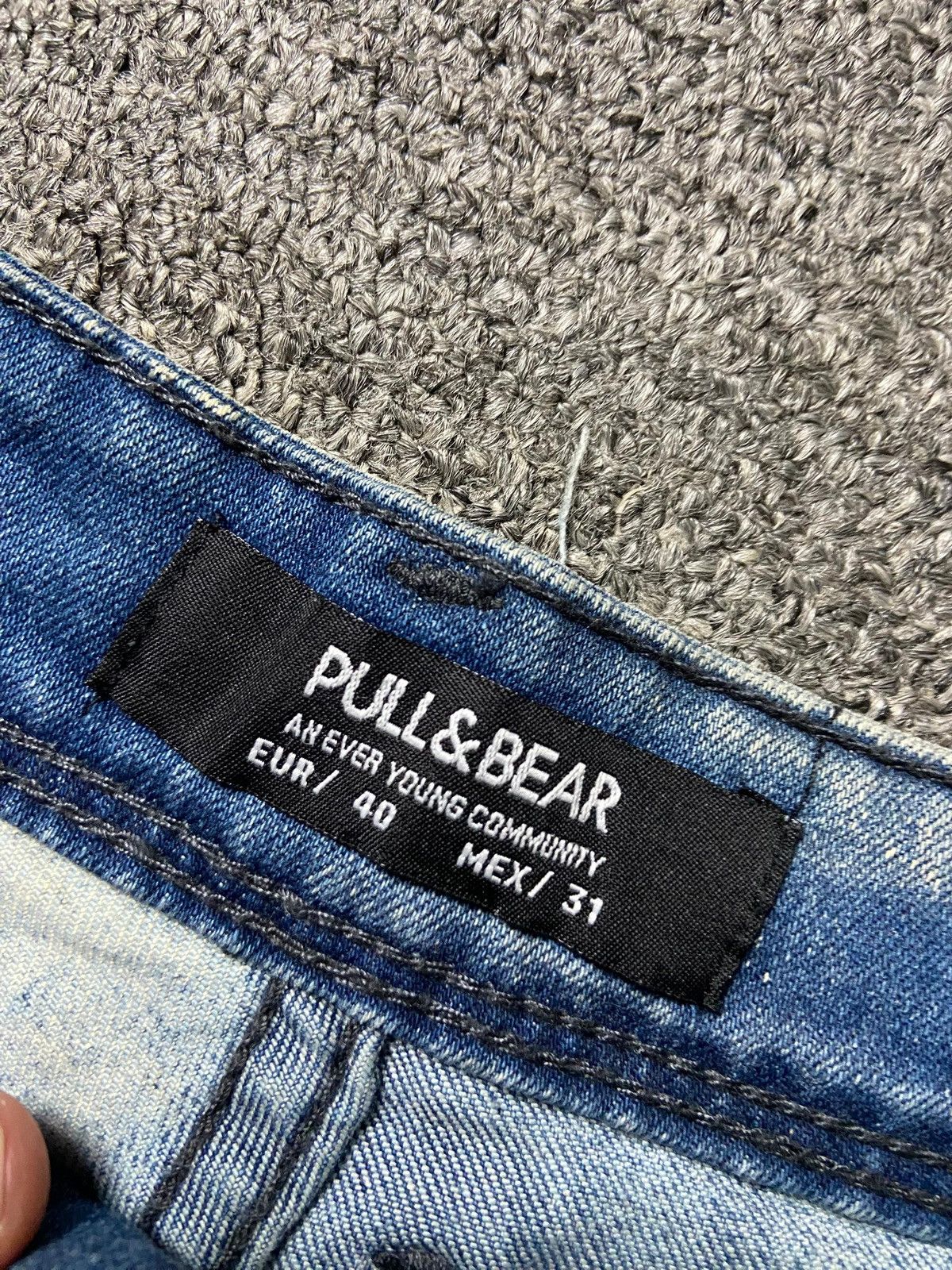 Pull & Bear Pull & Bear Light Wash Denim Jeans (143) Size US 31 - 3 Thumbnail