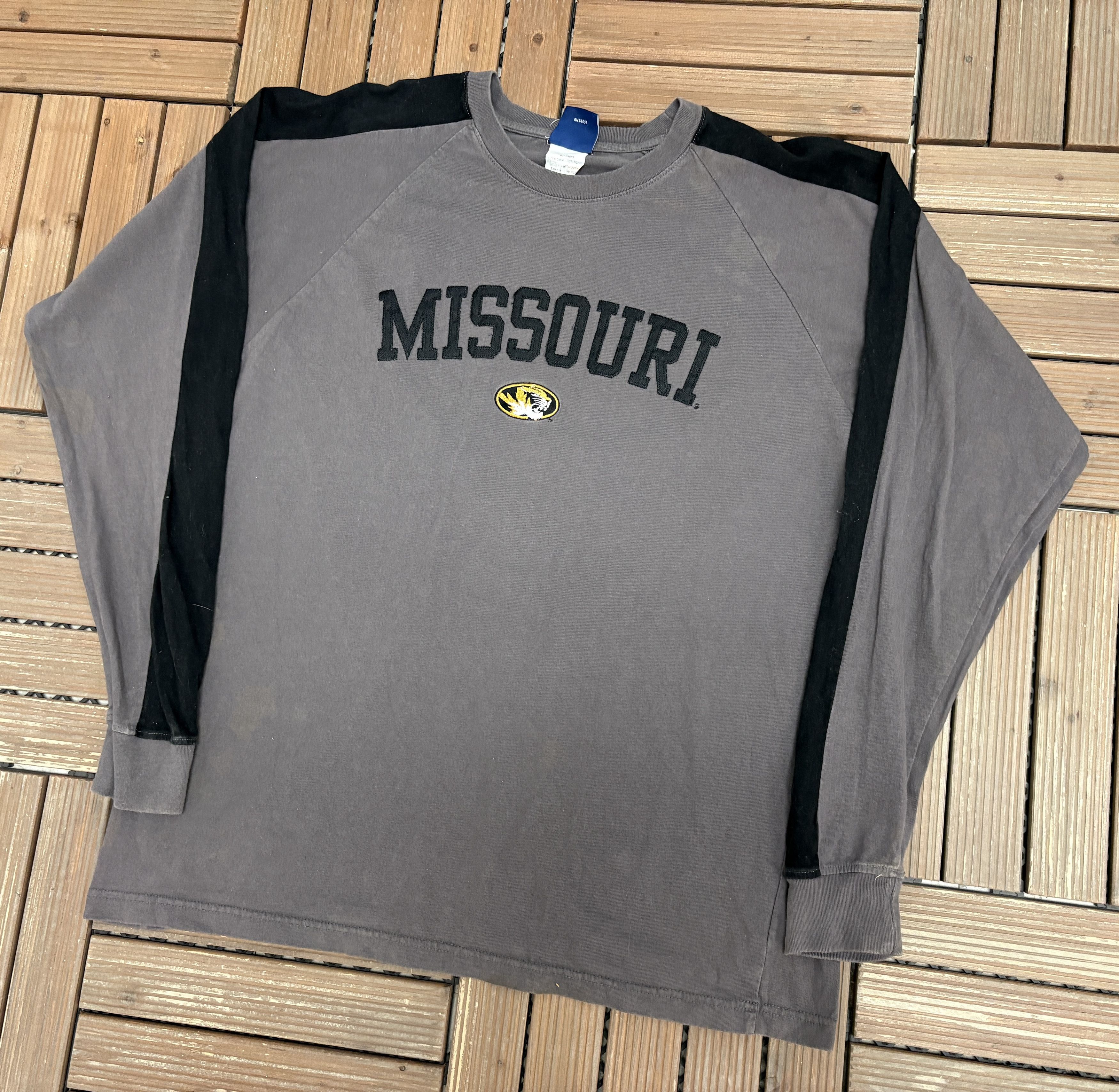 Vintage Missouri Tigers Embroidered Vintage Grey Long Sleeve Shirt Size US L / EU 52-54 / 3 - 3 Thumbnail