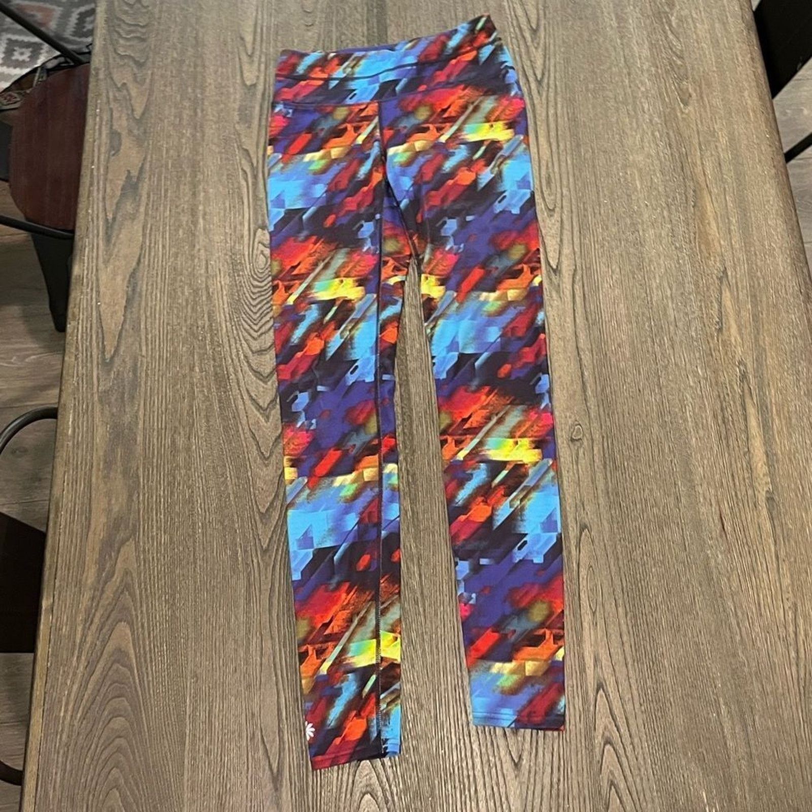 Athleta Athleta Colorburst Sonar Rainbow Leggings Size XS Size 25" / US 0 / IT 36 - 1 Thumbnail