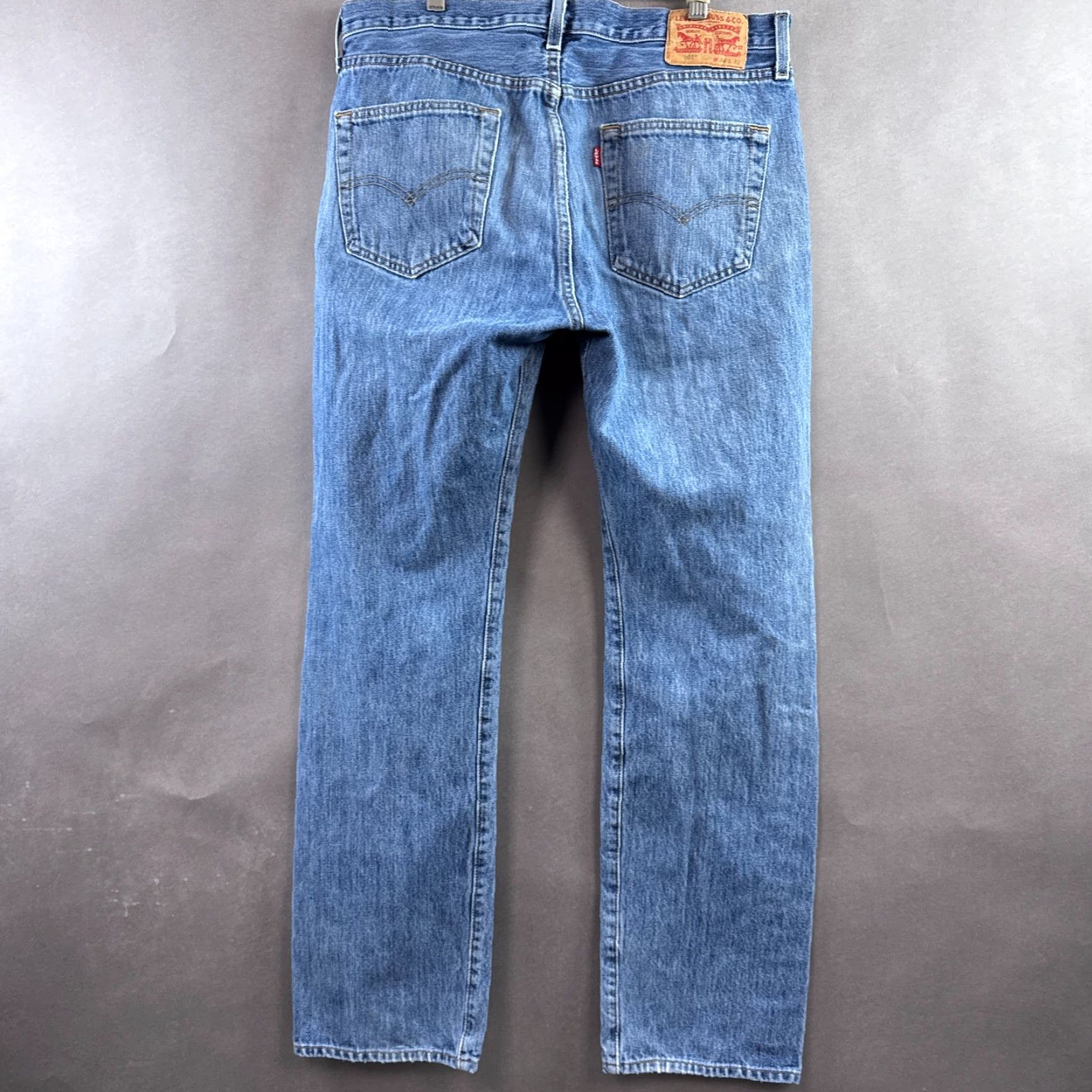 Levi's VINTAGE Levi's 501 Jeans Mens 34x32 Blue Distressed Button Fly Denim Pants Classic Straight Regular 34 Blue Mens Size US 34 / EU 50 - 4 Thumbnail