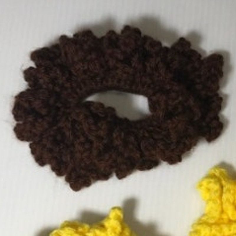 Handmade NWT YHandmade Crocheted Scrunchie by Dawny Set of 3 Size ONE SIZE - 3 Thumbnail