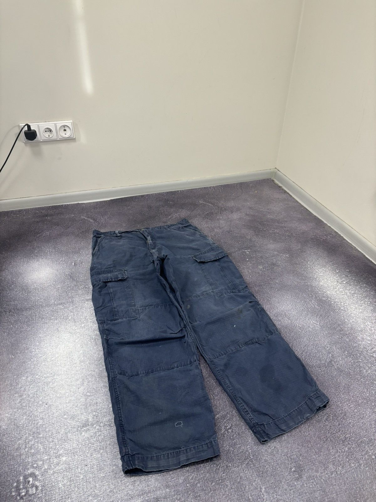 Carhartt Vintage Carhartt WIP Navy Y2K Hype Baggy Cargo Pants Size US 34 / EU 50 - 10 Thumbnail