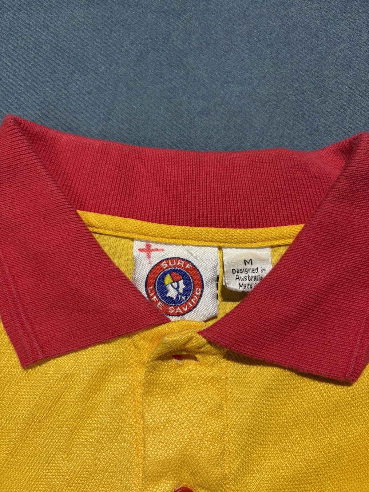 Vintage DHL Surf Rescue long-sleeved Surf Life Saving Australia Size US M / EU 48-50 / 2 - 3 Thumbnail