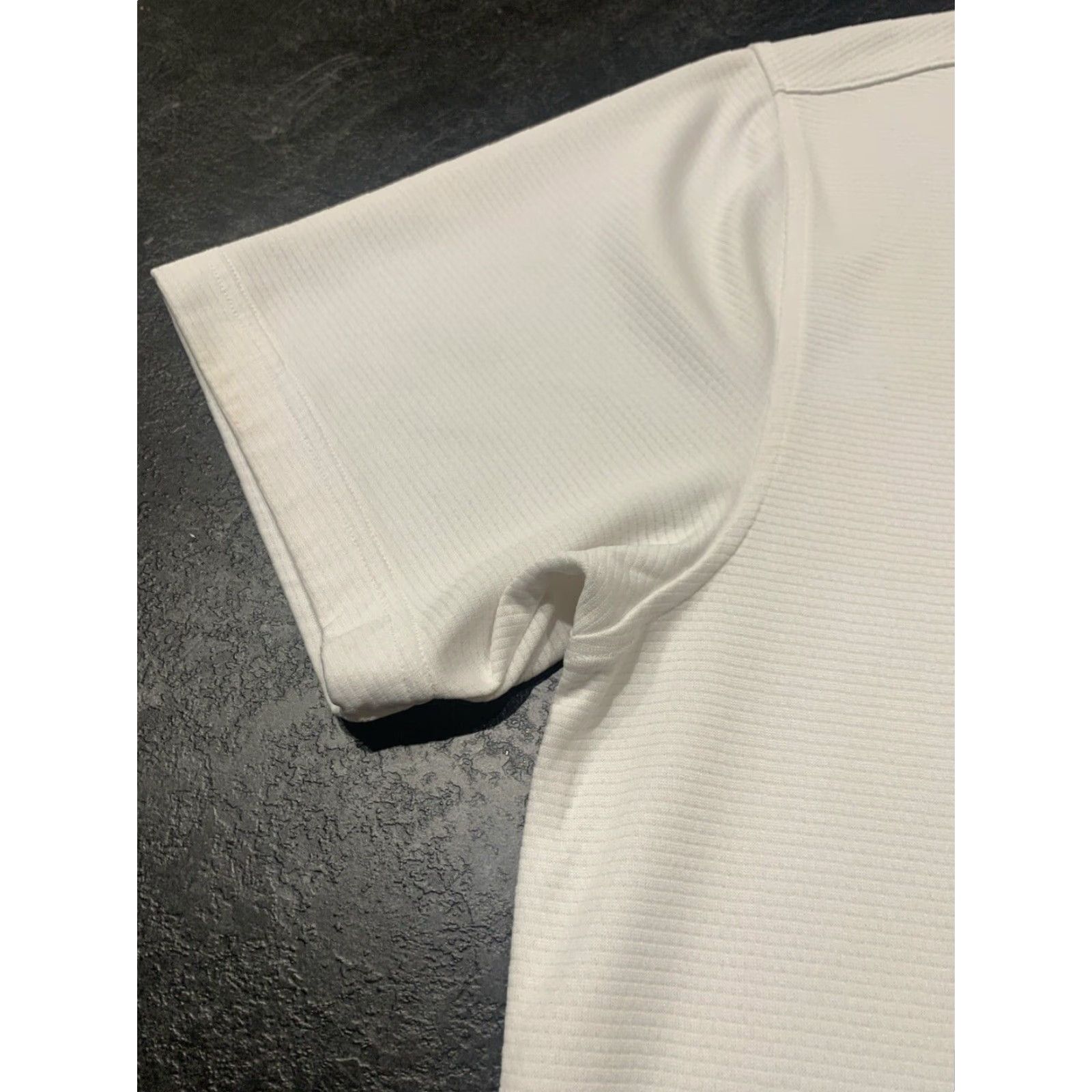 Under Armour VINTAGE Under Armour Golf Polo Shirt Men’s XL Short Sleeve White Casual Breathable Moisture Wicking 00s Size US XL / EU 56 / 4 - 6 Thumbnail
