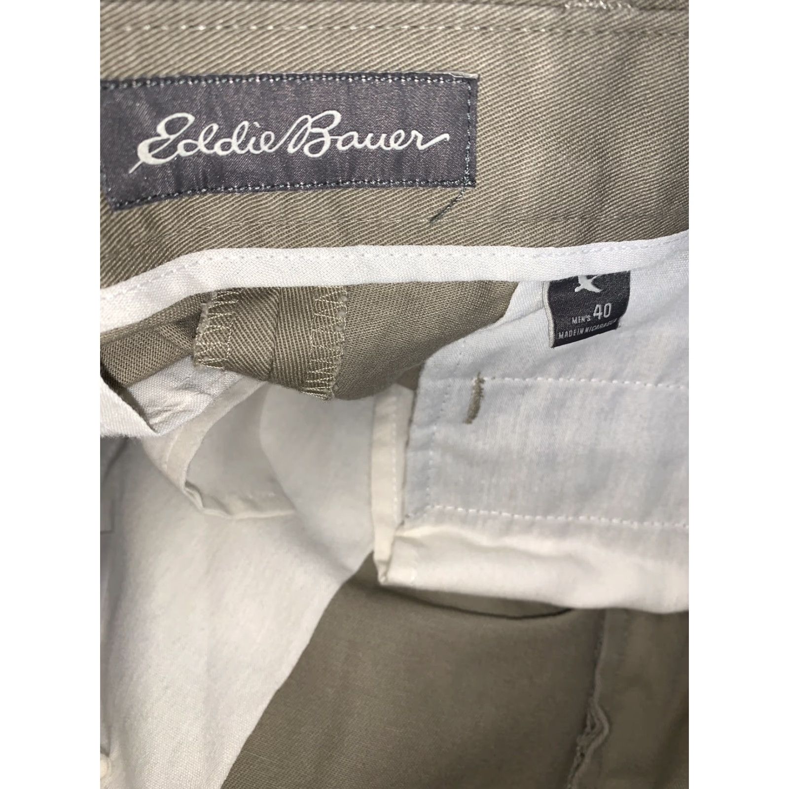 Eddie Bauer VINTAGE Eddie Bauer Men’s Pants Khaki Beige 40 Wrinkle Free Relaxed Fit Straight Leg -4230 Mens Pants 40 Beige Wrinkle Free Relaxed Fit Straight Leg Size US 40 / EU 56 - 7 Thumbnail