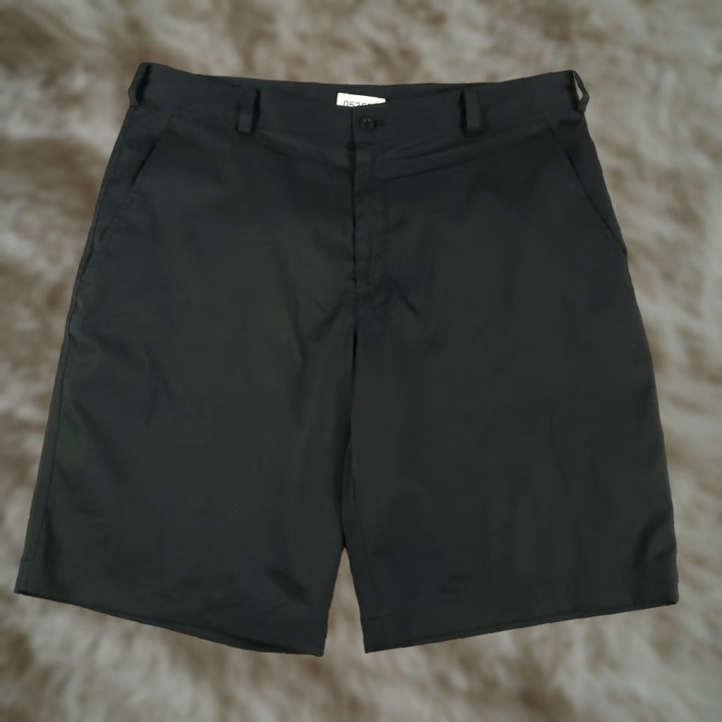 Nike Nike Shorts Mens 36 Black Golf Dri Fit Casual Flat Front Chino Size US 36 / EU 52 - 1 Thumbnail