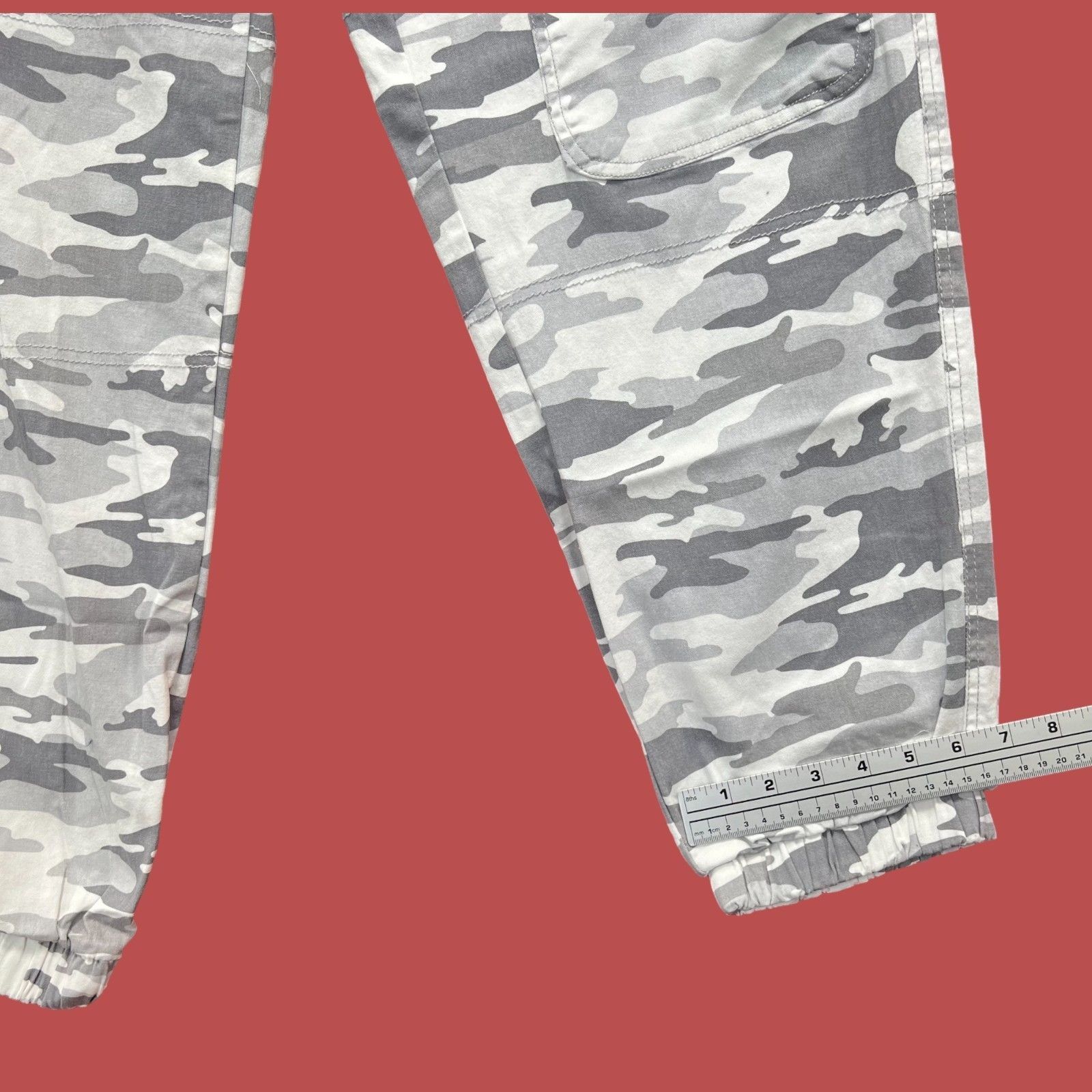 rue21 Rue 21 - Women's Cozy Cargo Jogger Pants - Camouflage Snow P Size 32" / US 10 / IT 46 - 7 Thumbnail
