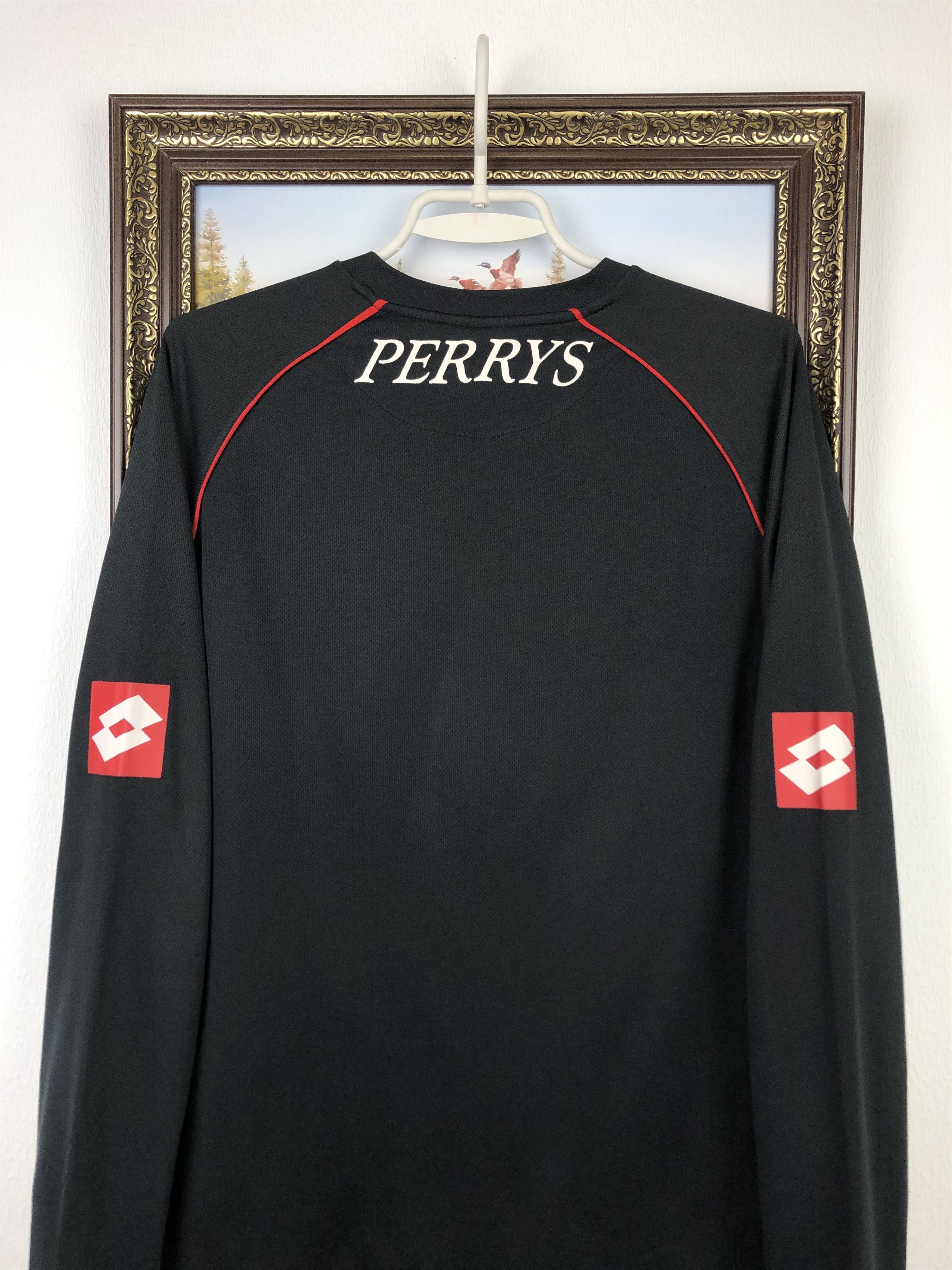 Vintage Barnsley Away football shirt 2008 Soccer Long Sleeve Jersey Size US S / EU 44-46 / 1 - 9 Thumbnail