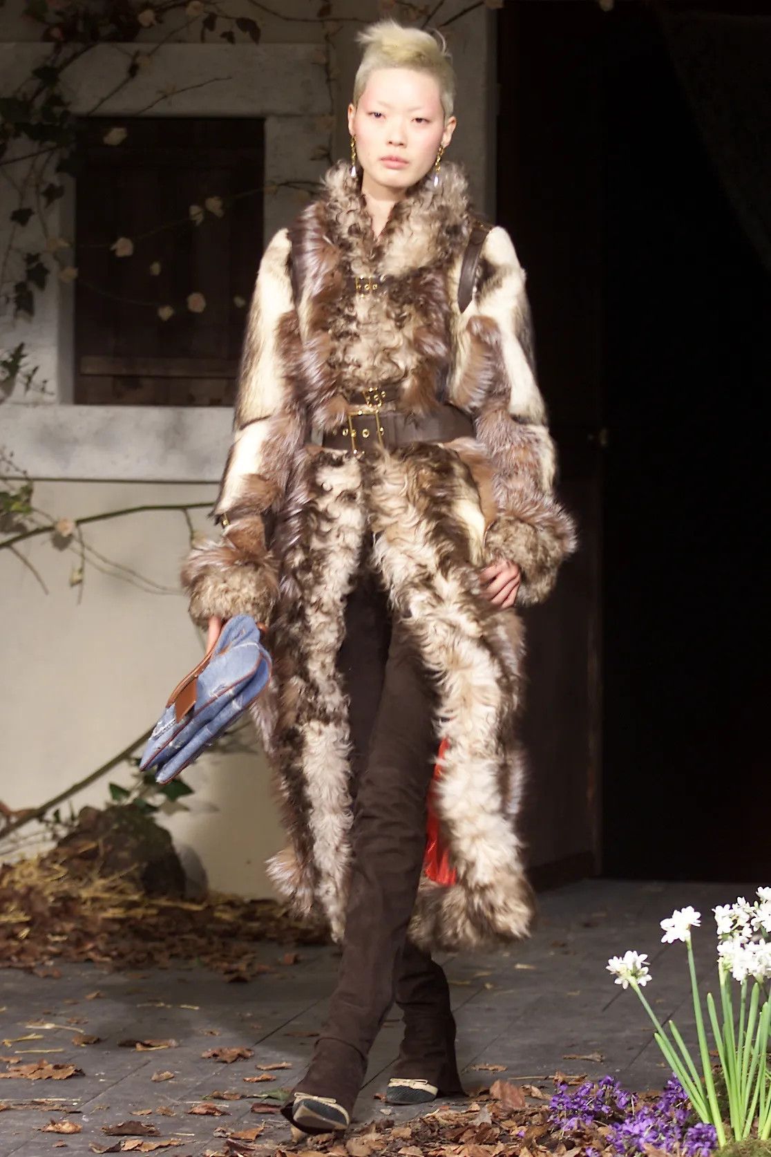 Dolce & Gabbana F/W 2001 RUNWAY POLECAT FUR CALF LENGTH COAT Size S / US 4 / IT 40 - 1 Thumbnail