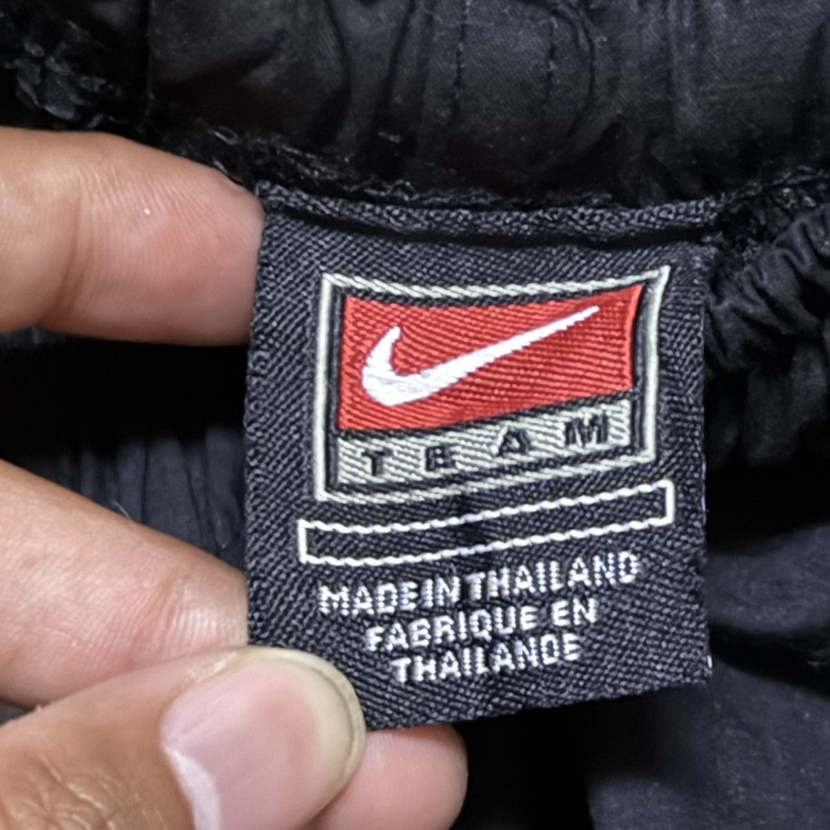 Nike Vintage Nike Short Pants Size US 26 / EU 42 - 3 Thumbnail