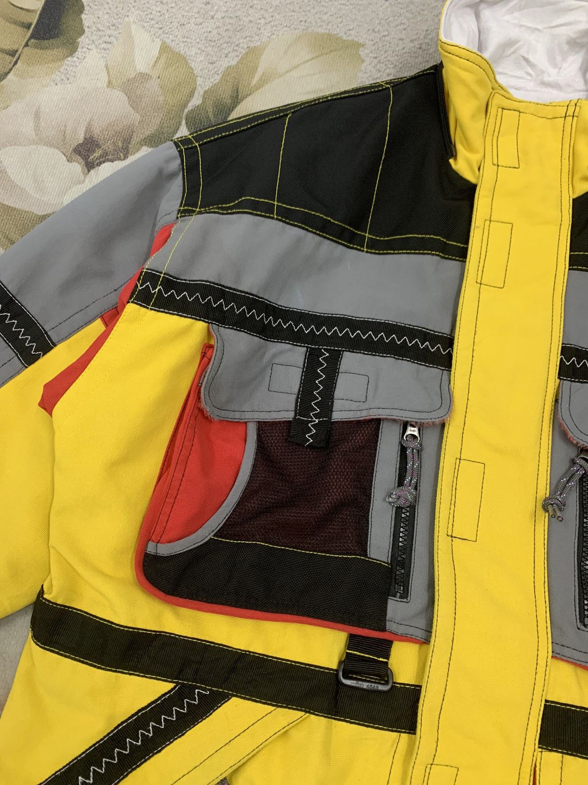 Japanese Brand Vintage Head Exploration Technical Ski Wear Jacket Size US L / EU 52-54 / 3 - 7 Thumbnail