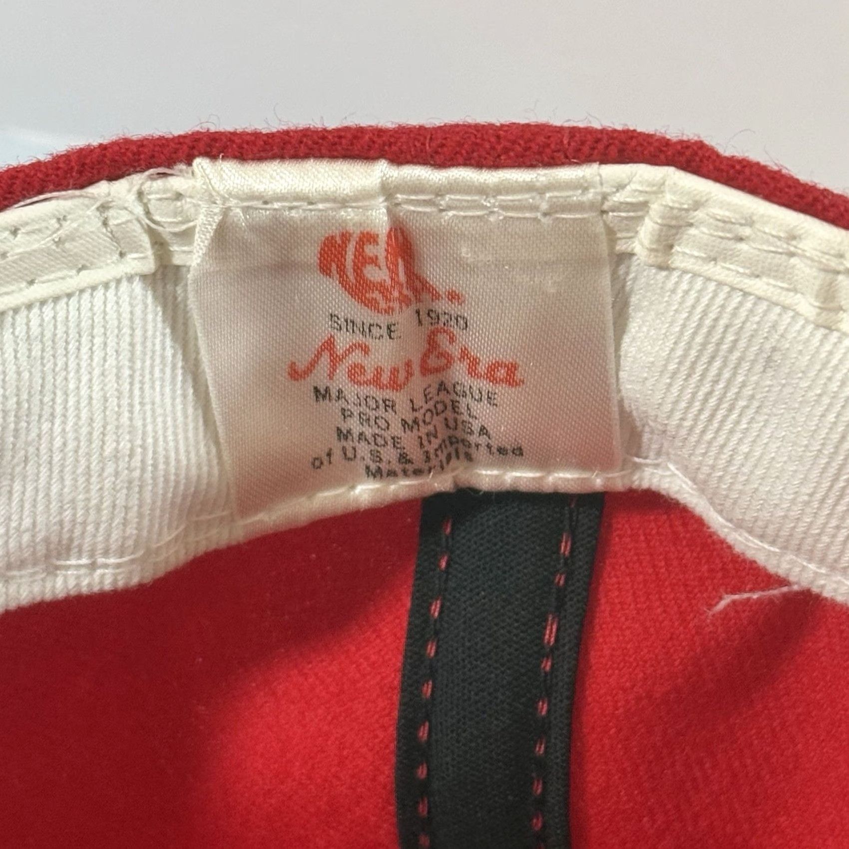New Era VINTAGE New Era Pro Model Cincinnati Reds Fitted 7 1/8 Hat Cap Wool Men MLB Red Wool Cap USA Baseball Mens Reds 7 1/8 Size ONE SIZE - 4 Thumbnail