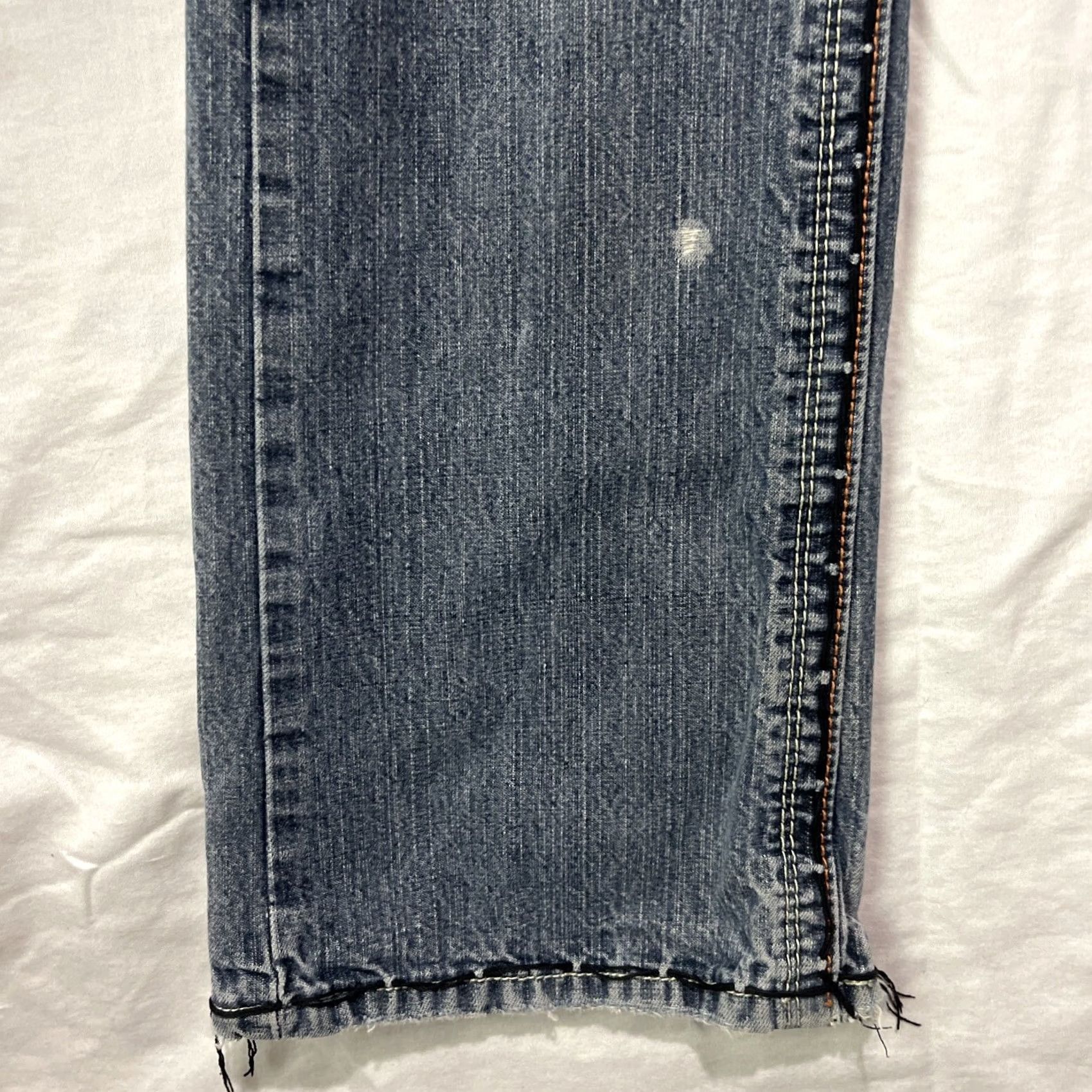 Vintage Laguna Beach Jeans Mens 32 Skull Button Stitched Blue Denim Distressed Zip Flat Jeans Distressed Skull 5-Pocket Men Size US 32 / EU 48 - 4 Thumbnail