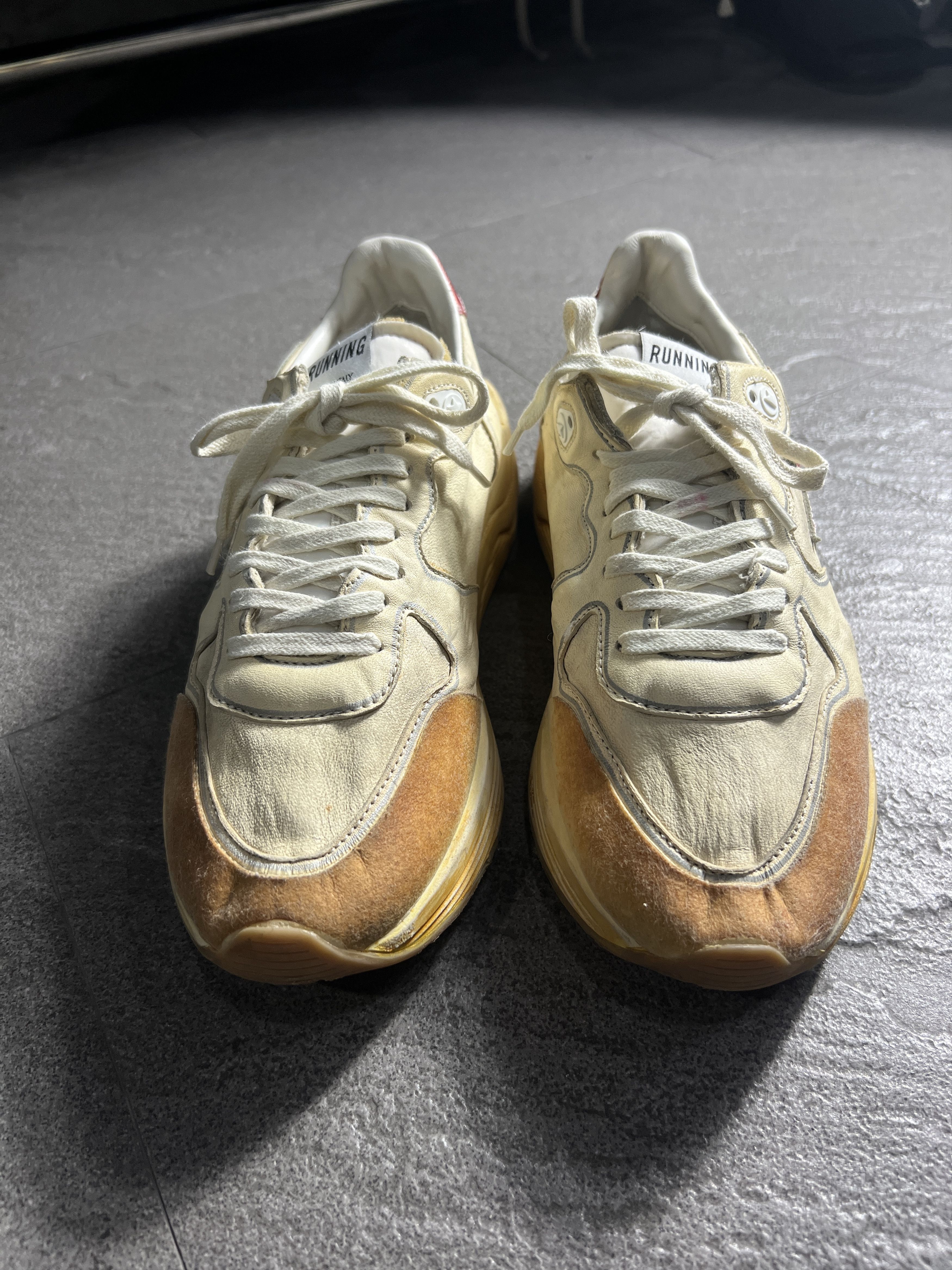 Golden Goose Golden Goose Running Sole Cream Red Star Size 36 Size US 7 / EU 40 - 6 Thumbnail