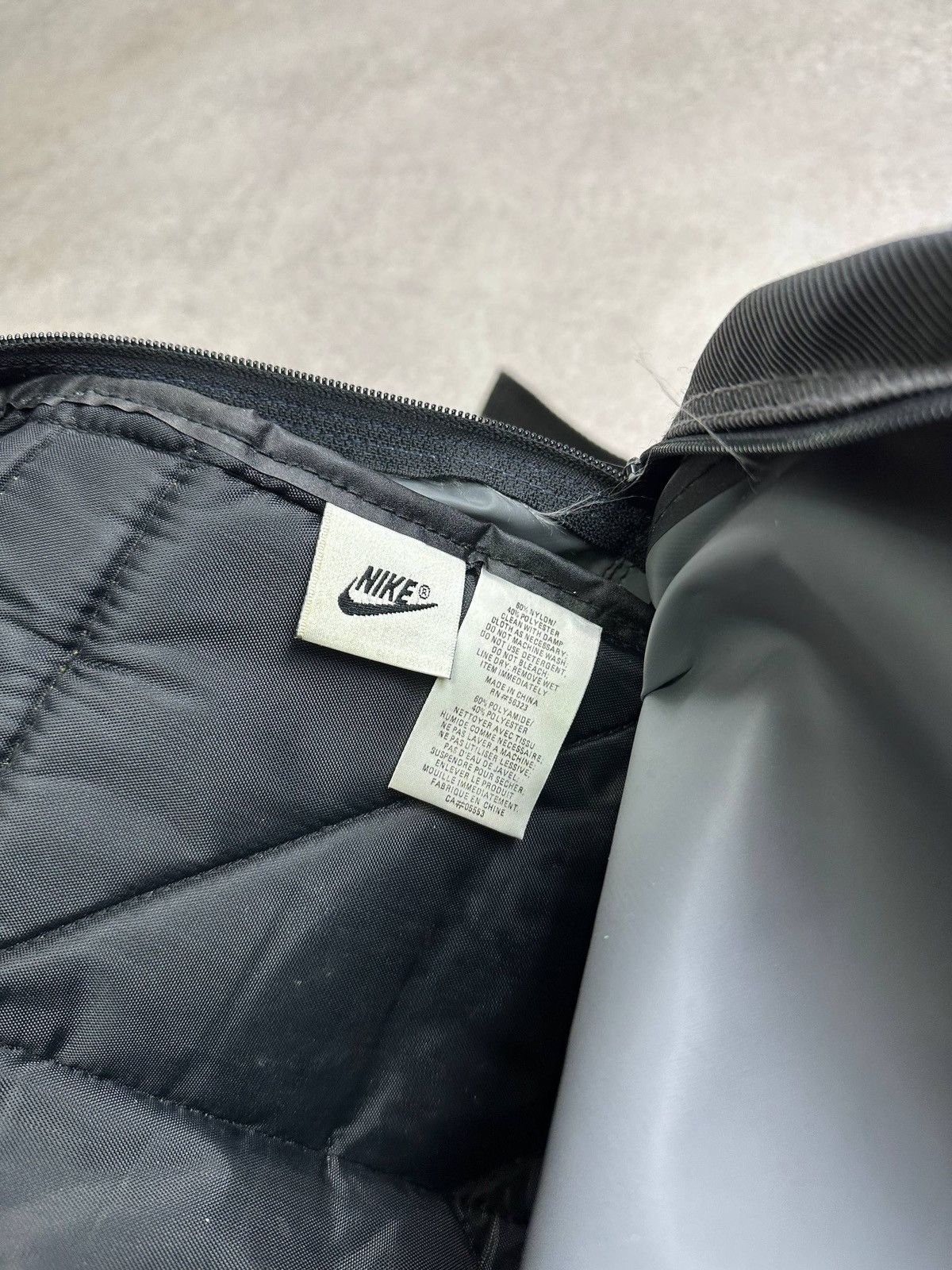 Nike Vintage Nike Swoosh Black Backpack Rare Os Size ONE SIZE - 5 Thumbnail